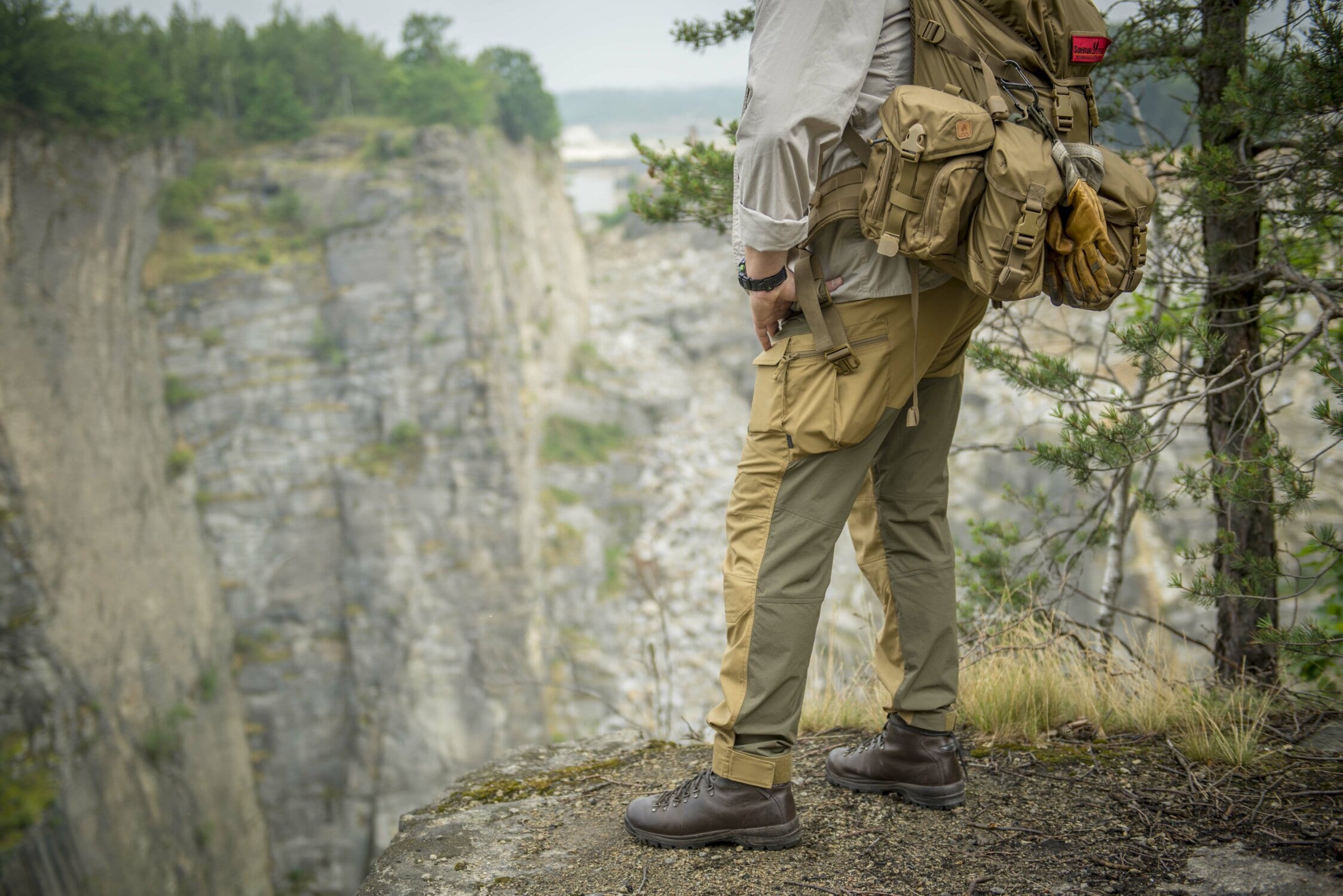 Штани Helikon-Tex Hybrid Outback DuraCanvas - Coyote/Taiga Green