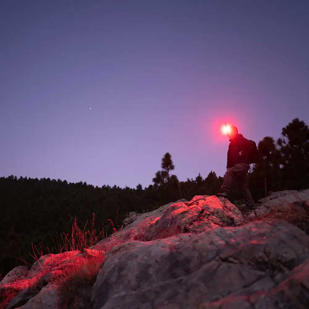 Latarka czołowa i kątowa Olight Perun 2 Mini Neutral White OD Green z opaską - 1100 lumenów