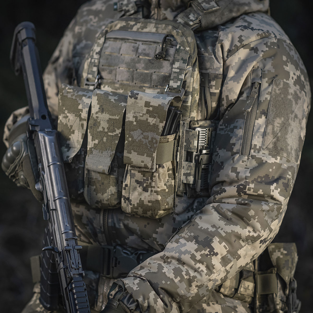Ładownica zamknięta M-Tac na magazynki AR/AK  - MM14