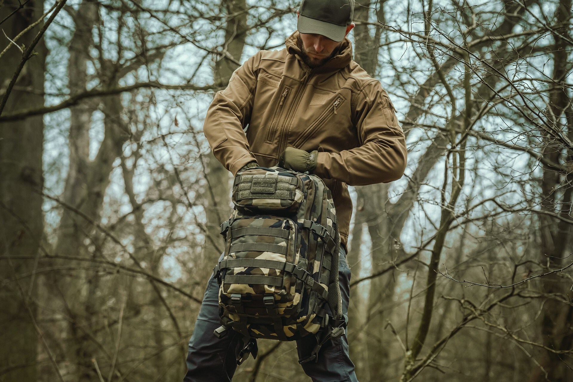 Plecak Mil-Tec Assault Pack Large 36 l - Woodland