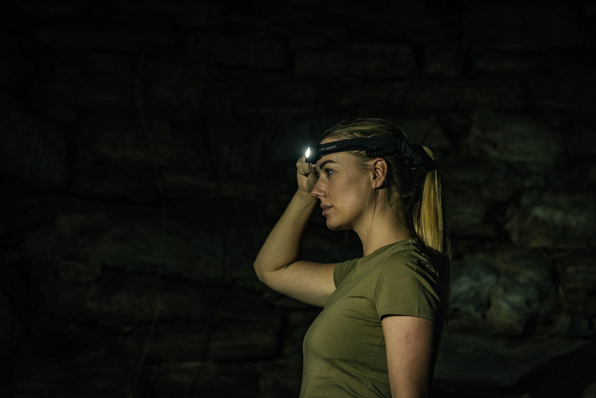 Latarka czołowa Olight Array 2S Black - 1000 lumenów