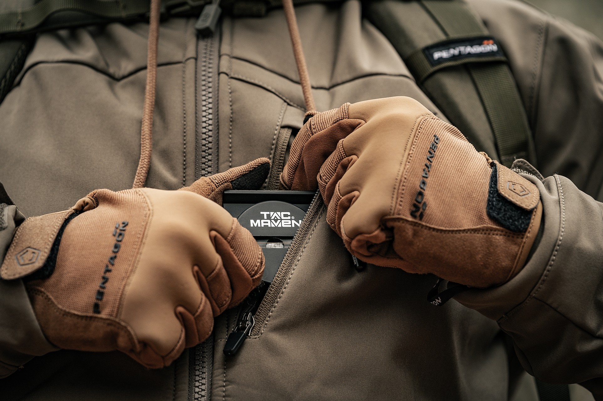 Busola Pentagon Tac Maven Venturer - Black