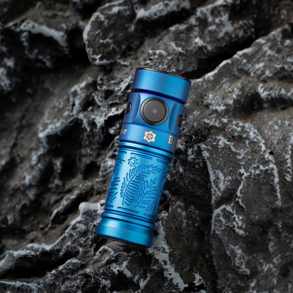 Latarka akumulatorowa Olight Baton 3 Limited Premium Edition Summer - 1200 lumenów