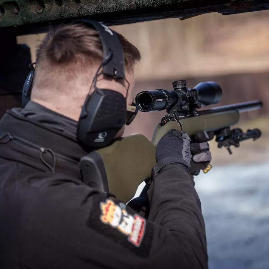 Оптичний приціл Vortex Diamondback Tactical 6-24x50 FFP MOA