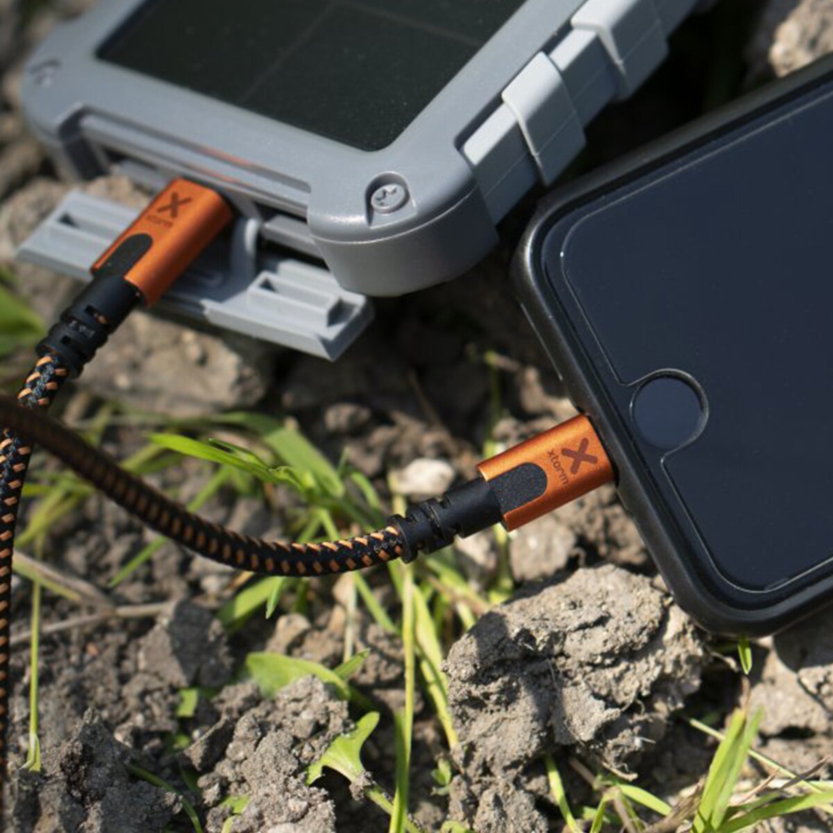 Powerbank solarny Xtorm 10000 mAh 20W - Gray