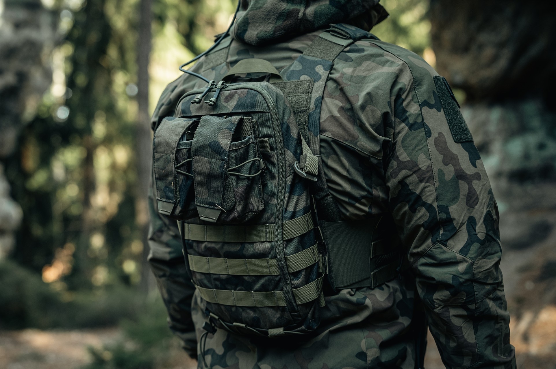 Modułowa kamizelka taktyczna Helikon Guardian Military Set PL Woodland - na płyty M