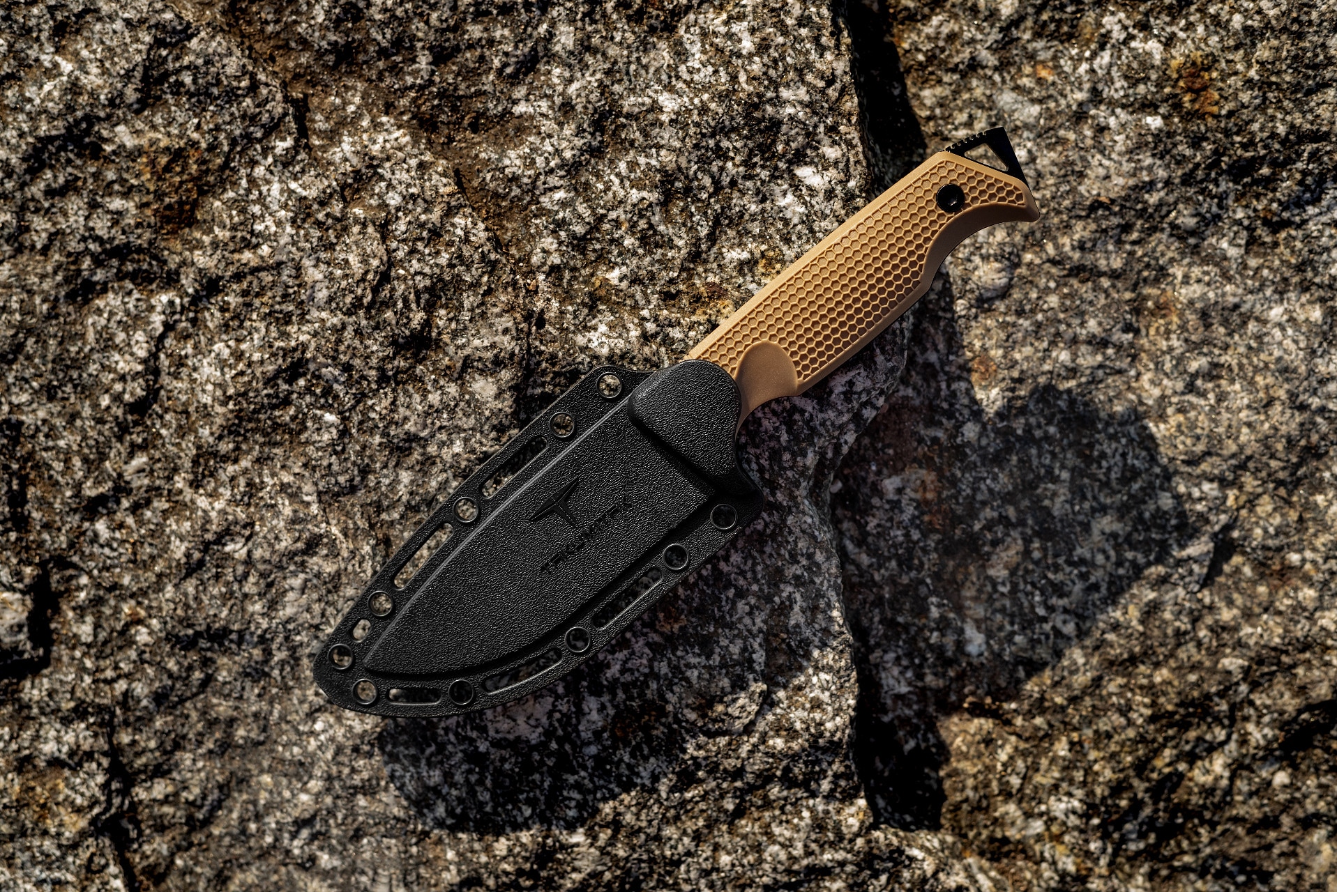 Nóż Takumitak Easy Night - Black/Coyote Brown