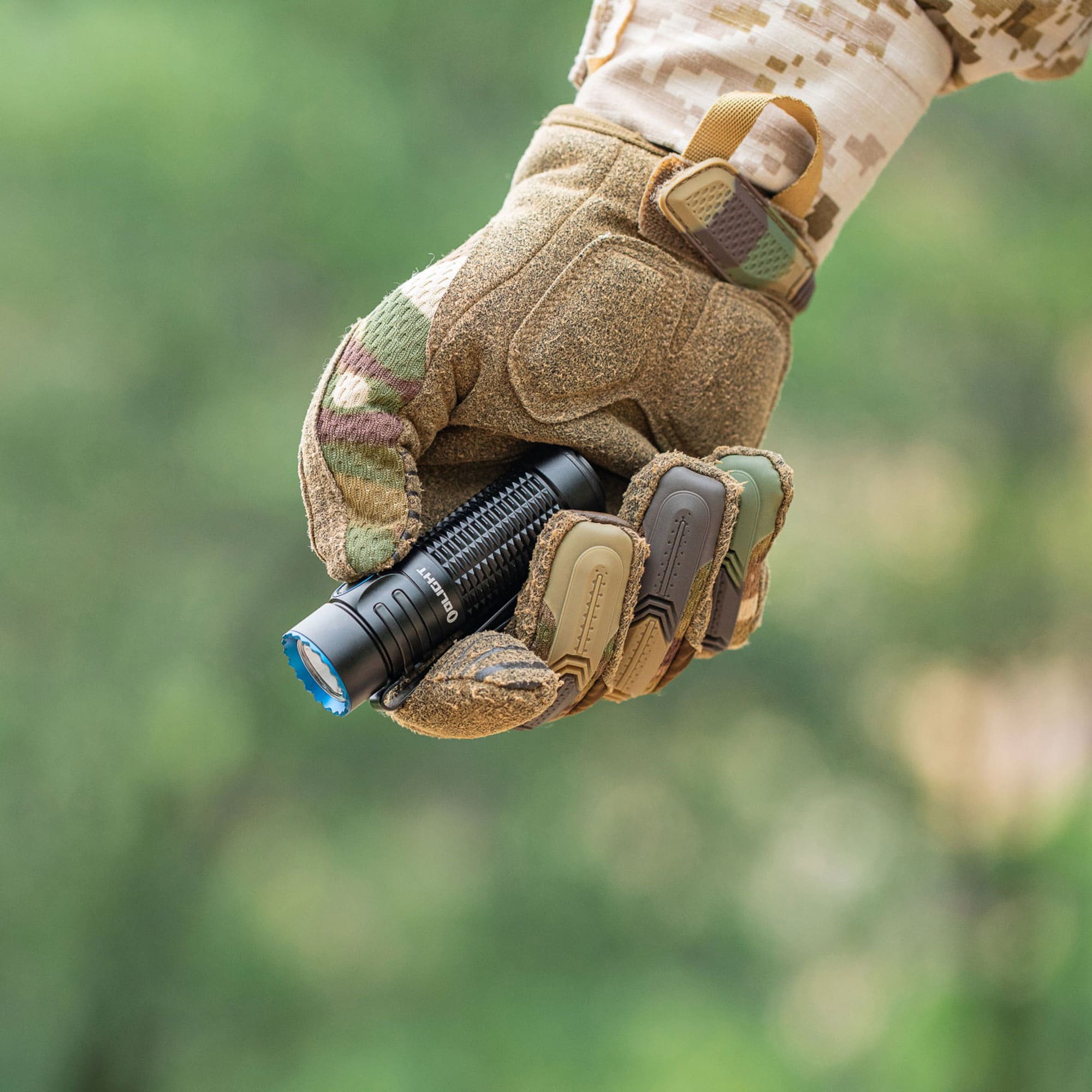 Latarka Olight Warrior Nano Black - 1200 lumenów