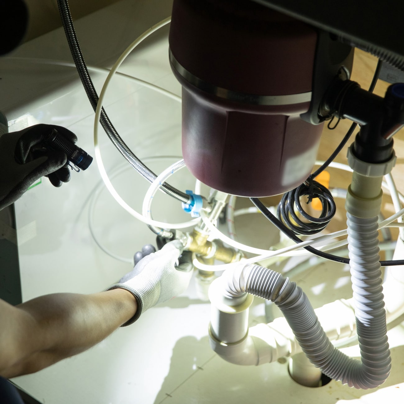 Latarka akumulatorowa Olight Baton 4 Regal Blue - 1300 lumenów