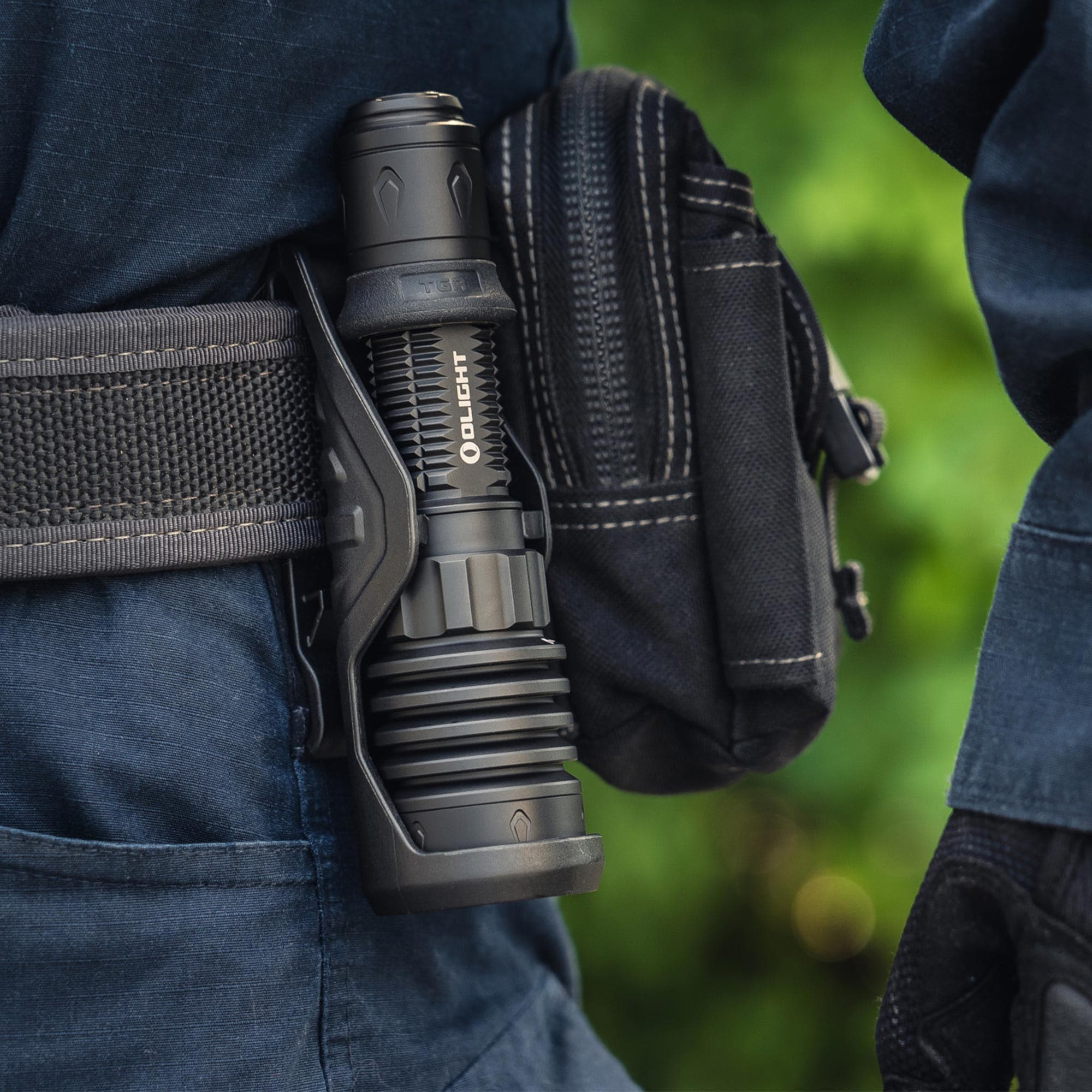 Latarka taktyczna Olight Warrior X 4 Matte Black - 2600 lumenów