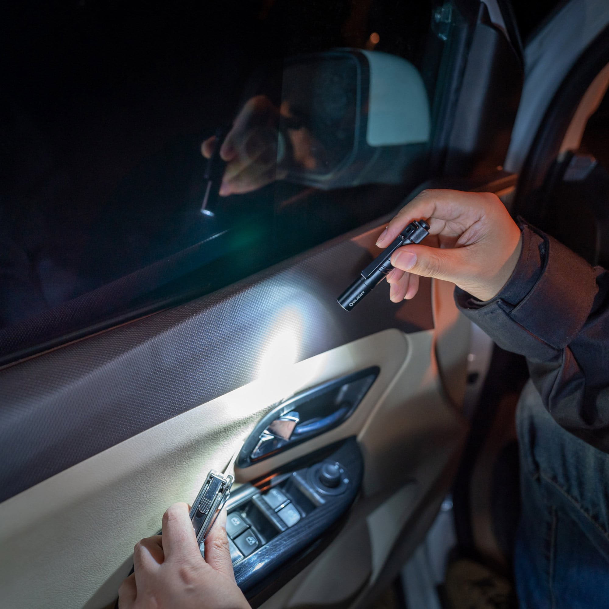 Latarka Olight I3T 2 EOS Black - 300 lumenów