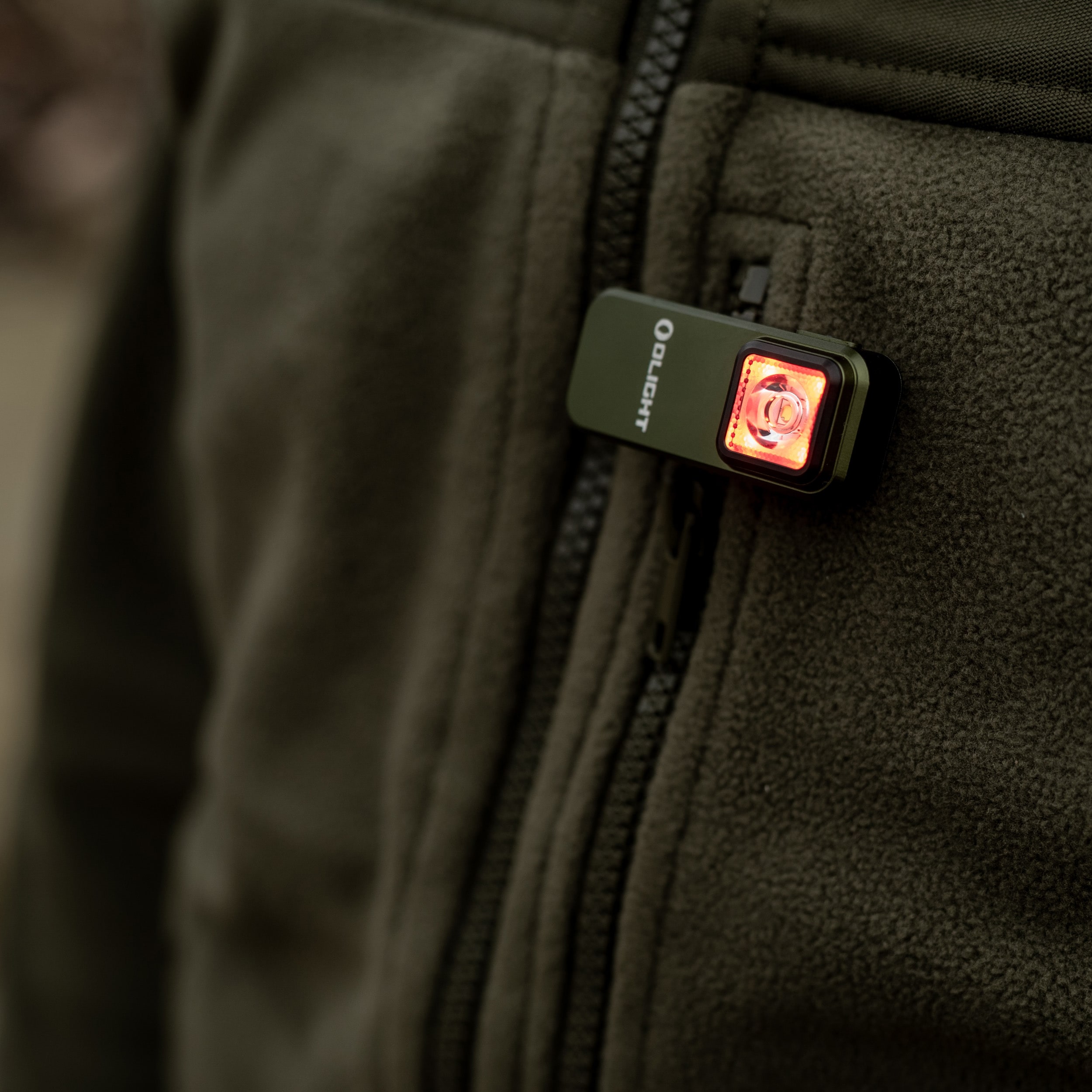 Latarka akumulatorowa Olight Oclip OD Green - 300 lumenów