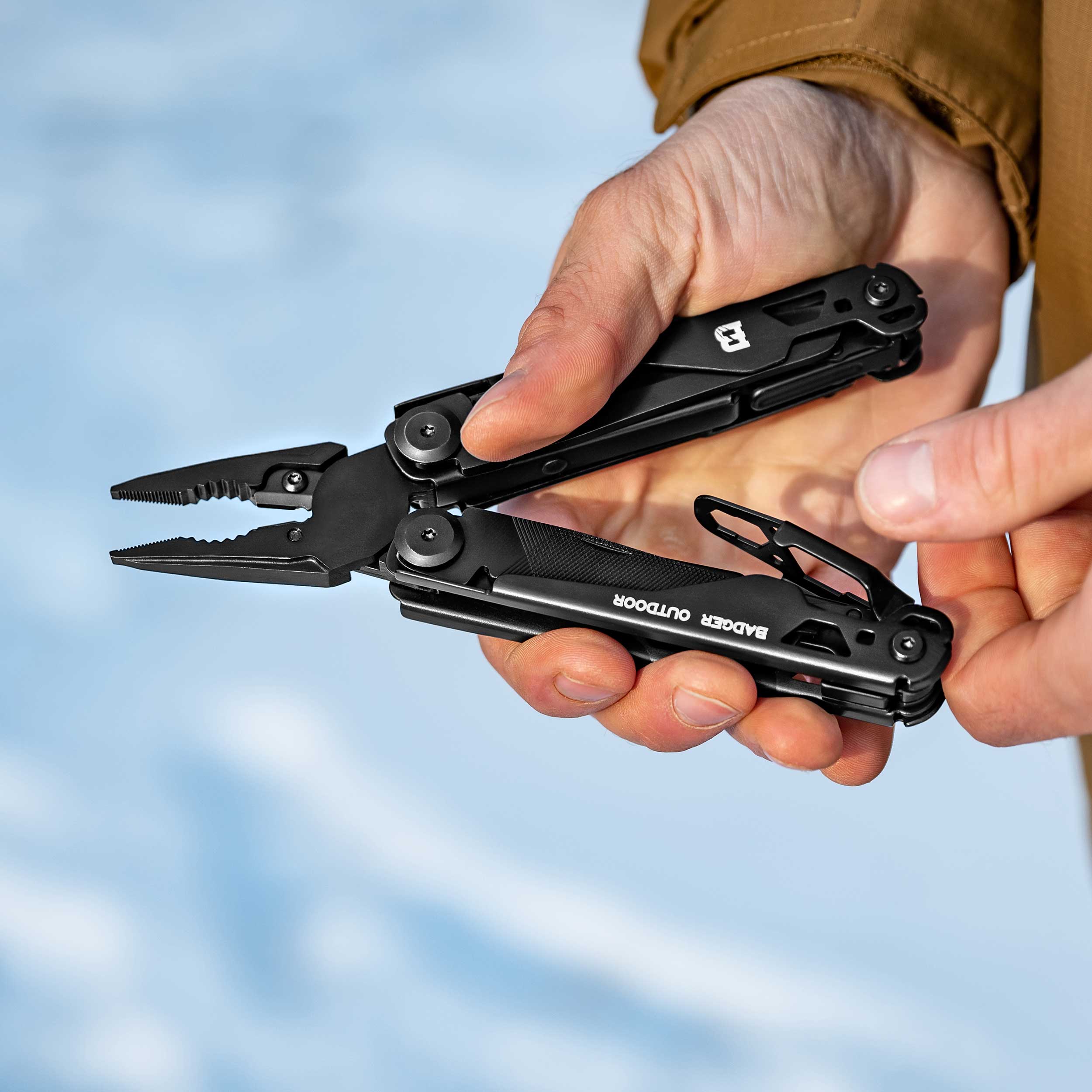 Multitool Badger Outdoor Solid Black