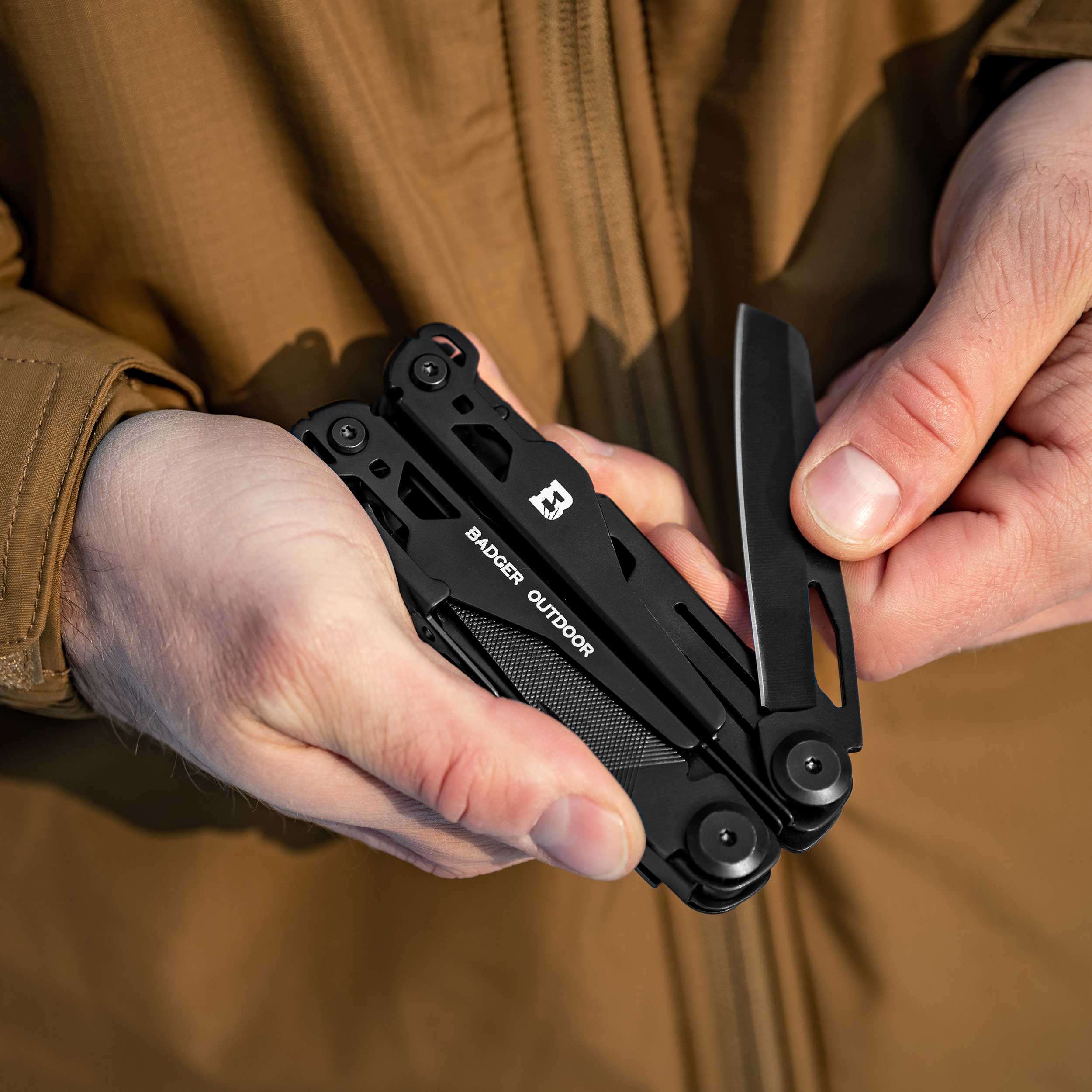 Multitool Badger Outdoor Solid Black