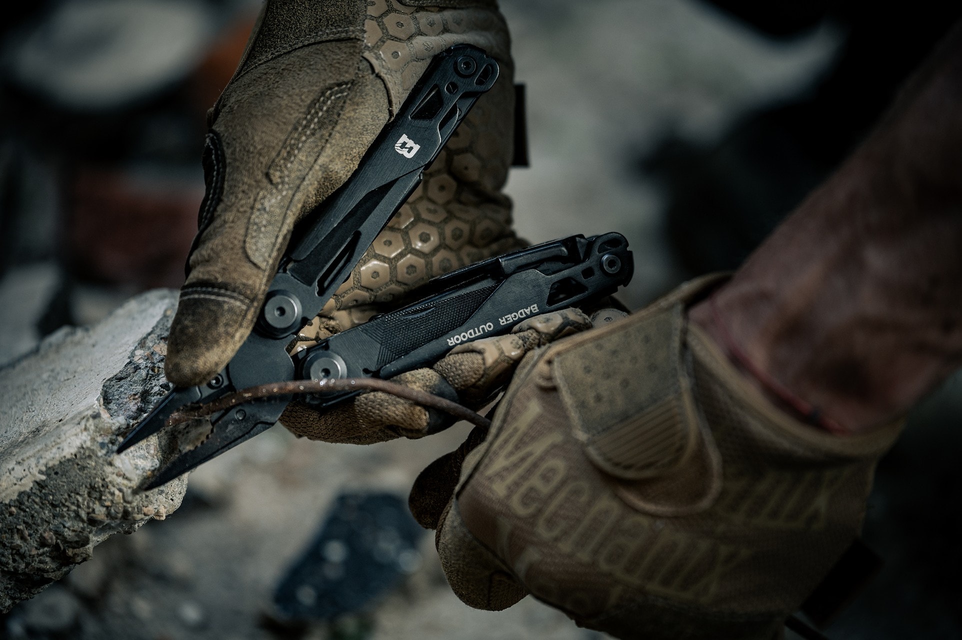 Multitool Badger Outdoor Solid Black