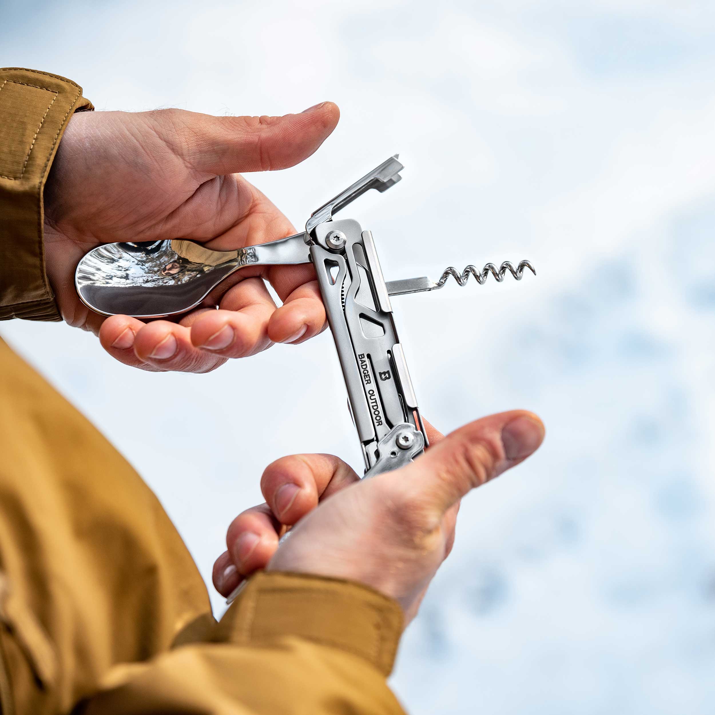 Multitool niezbędnik Badger Outdoor Paw