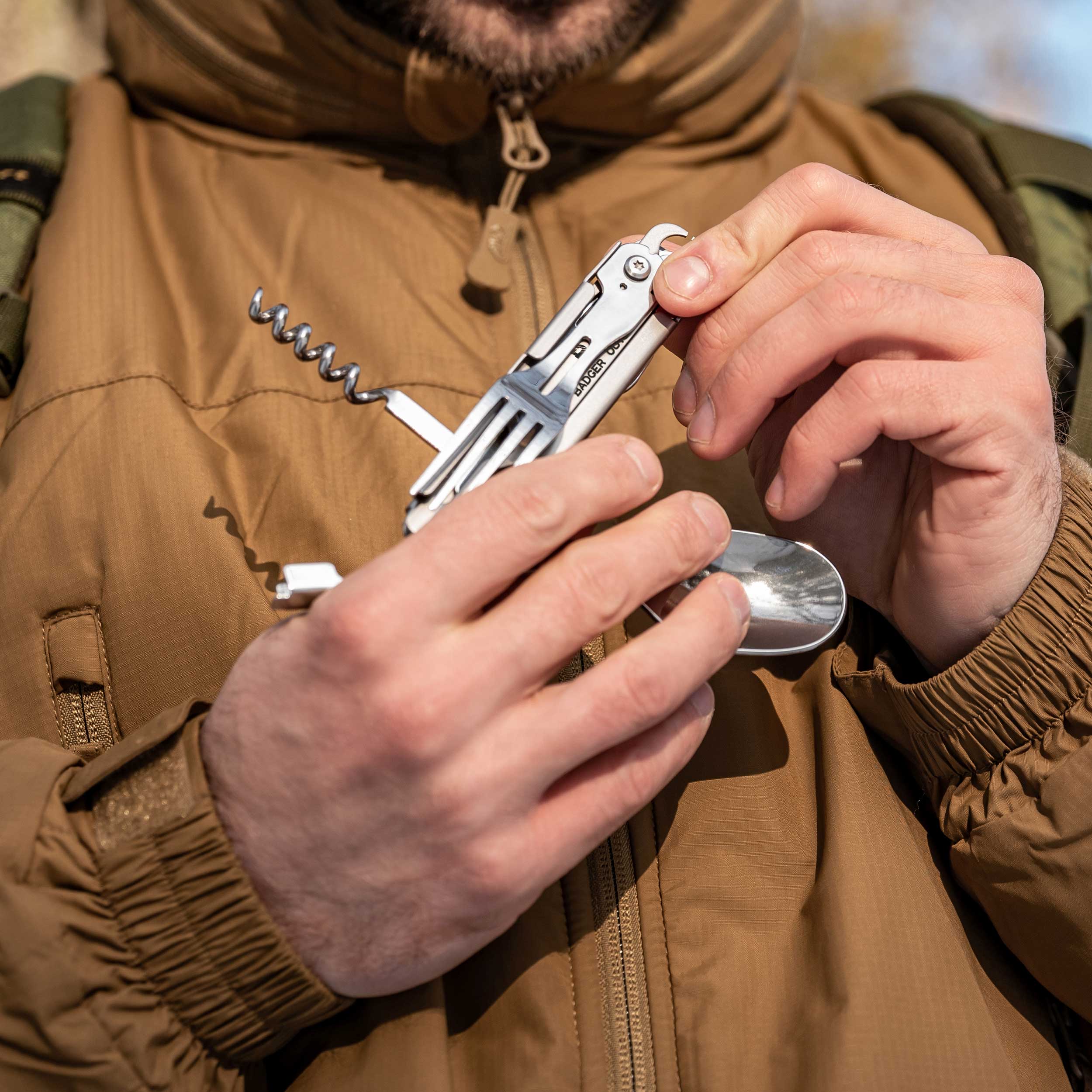 Multitool niezbędnik Badger Outdoor Paw