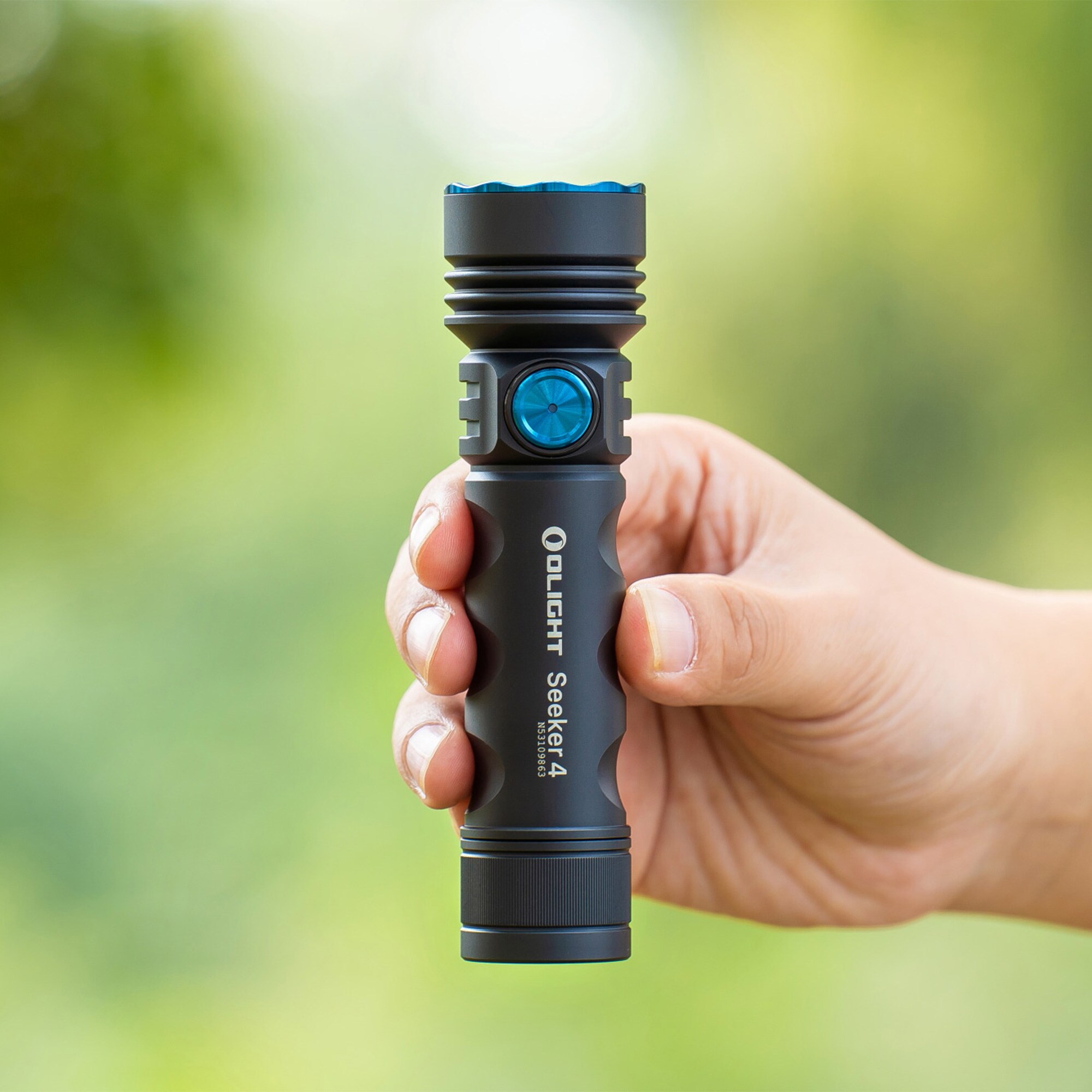 Latarka akumulatorowa Olight Seeker 4 Matte Black - 3100 lumenów