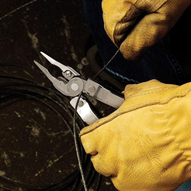 Multitool Leatherman Super Tool 300 z kaburą