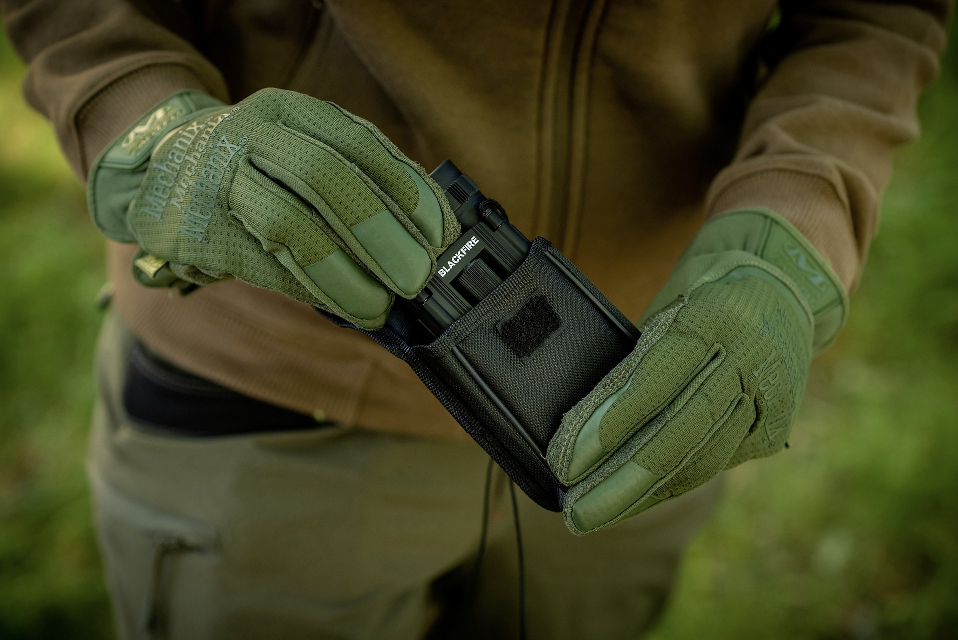 Lornetka Blackfire 8x21