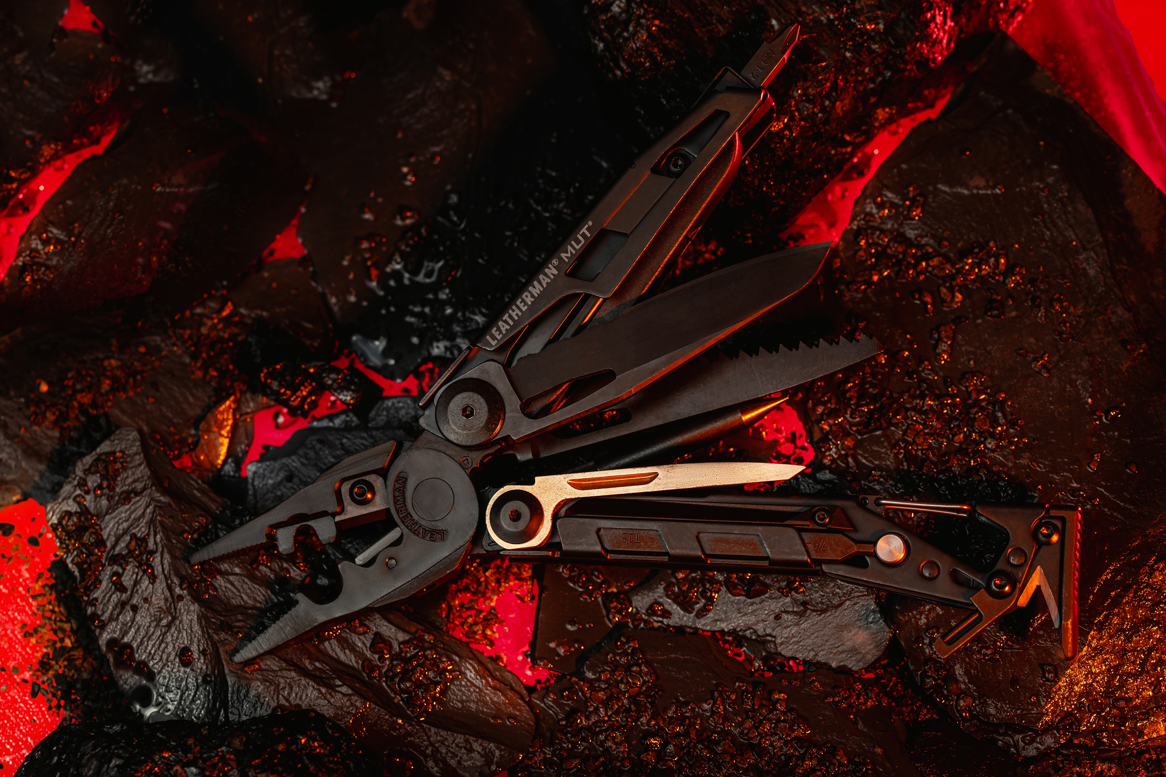 Multitool Leatherman MUT EOD (833119)