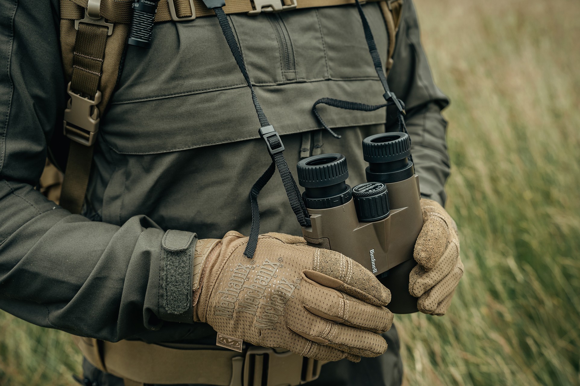 Bushnell Explorer 8x42 Binoculars - Brown