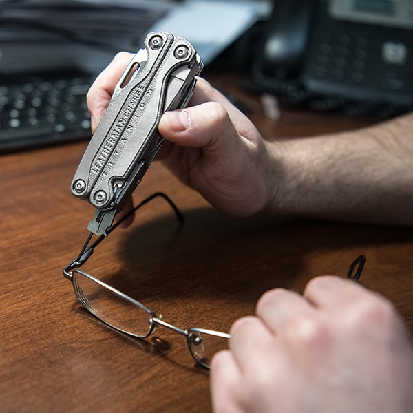 Multitool Leatherman Charge TTi Plus z kaburą