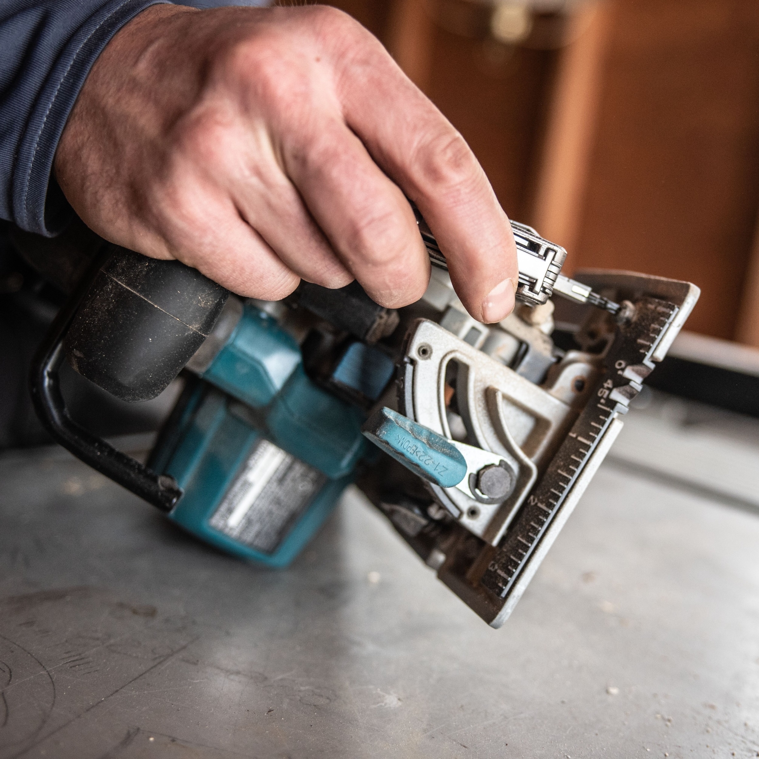 Multitool Leatherman Charge TTi Plus z kaburą