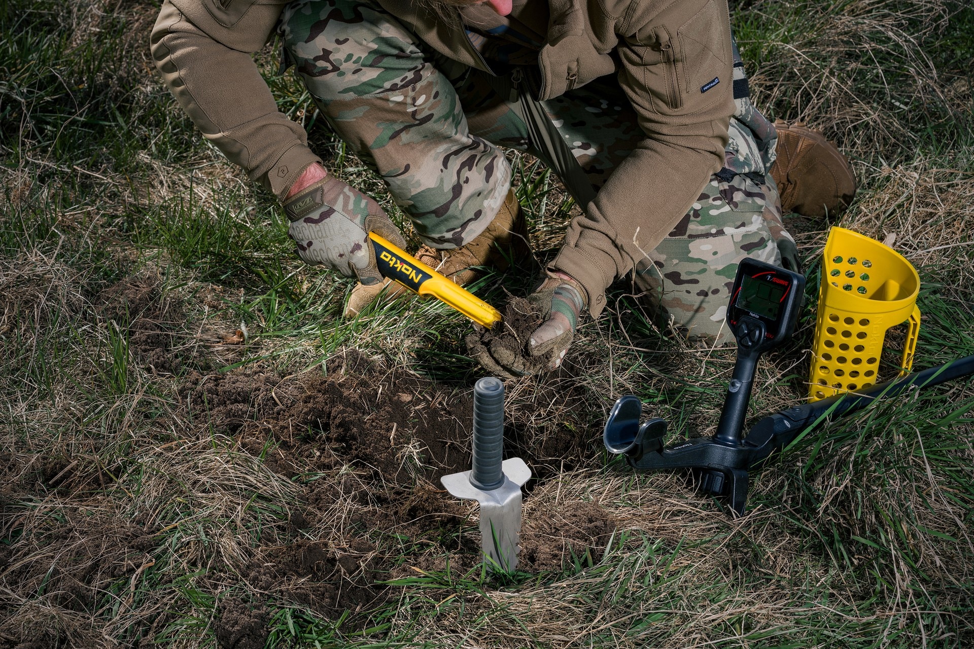 Nożołopatka z pokrowcem Nokta Digger Premium