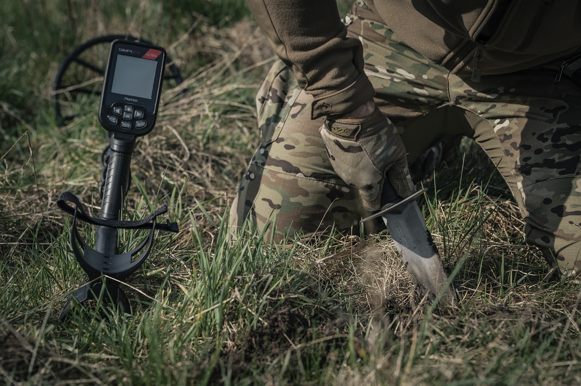 Nożołopatka z pokrowcem Nokta Digger Premium