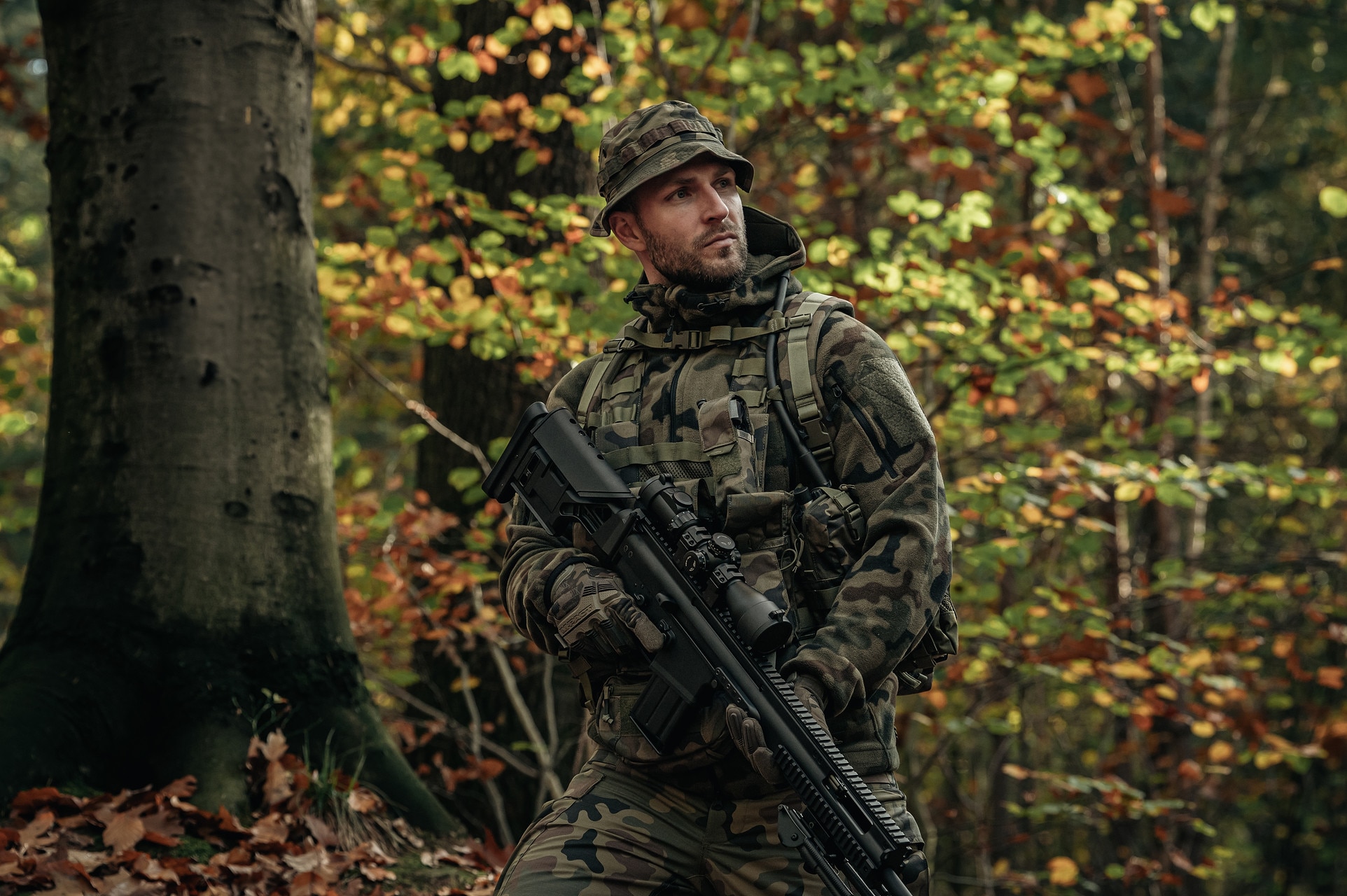 Ładownica Helikon Tourniquet Pouch na stazę taktyczną - wz.93 Pantera PL Woodland