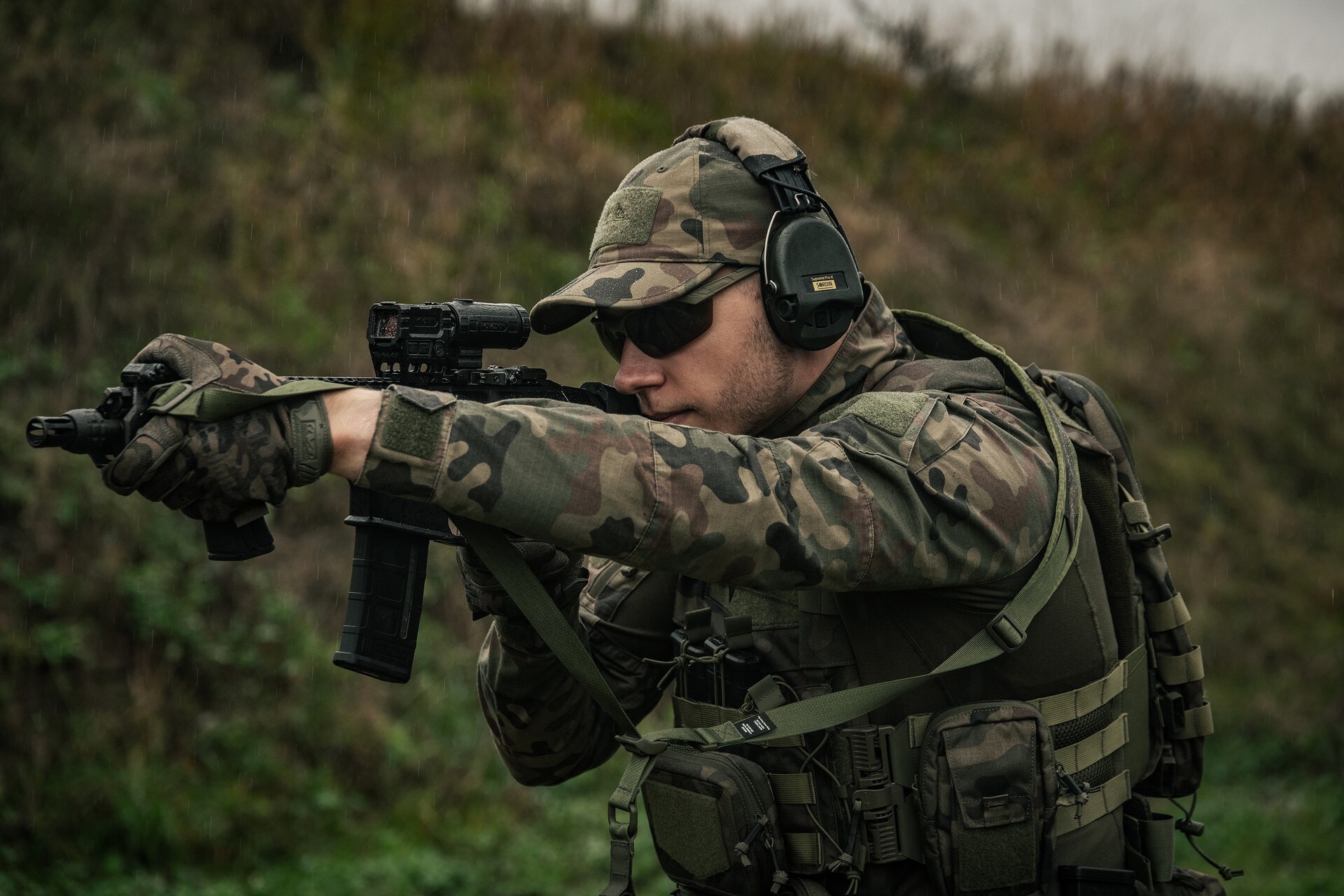 Zawieszenie taktyczne do broni Helikon Mirage - wz.93 Pantera PL Woodland