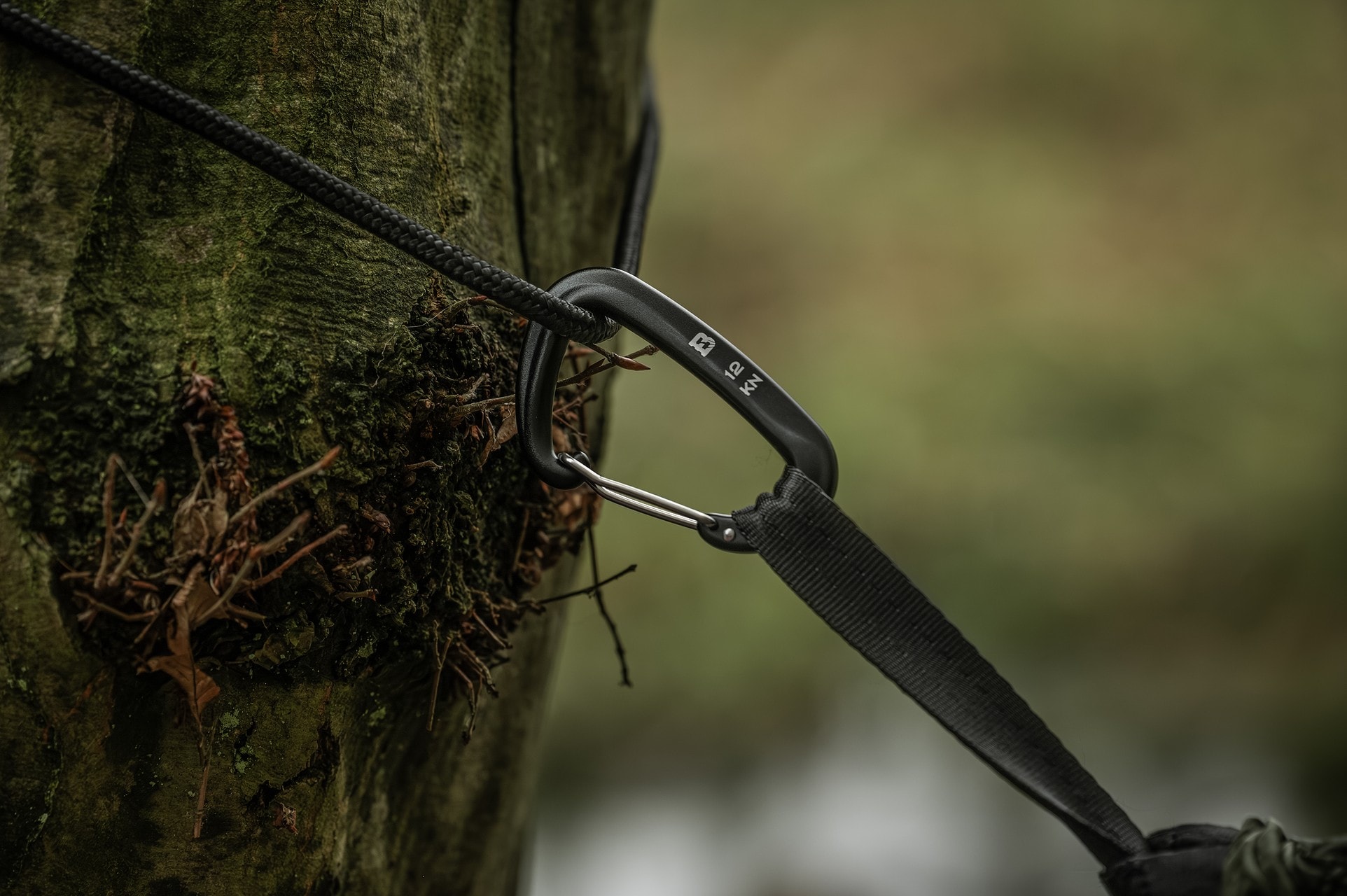 Karabińczyk Badger Outdoor 12KN do hamaka - czarny