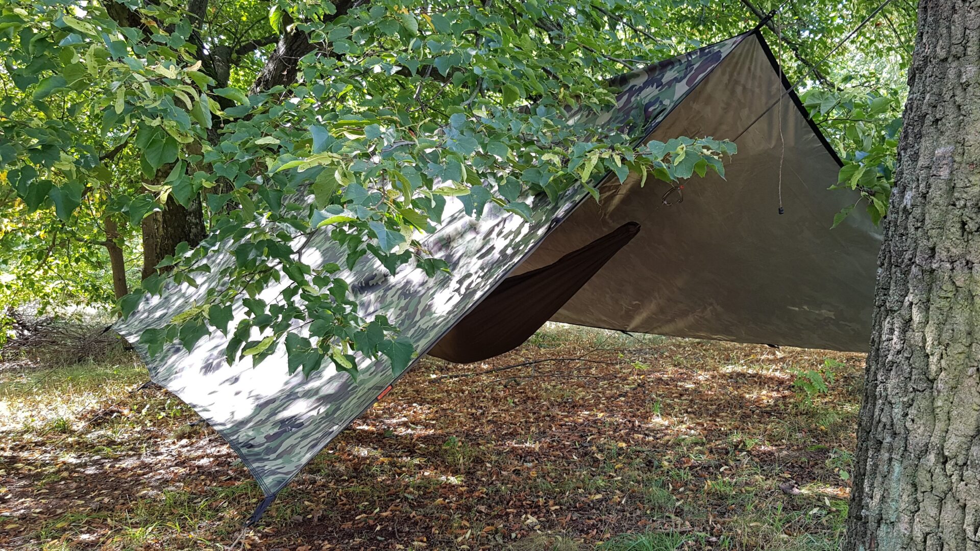 Płachta biwakowa Bushmen Thermo Tarp z termoizolacją 4 x 3 - Camo