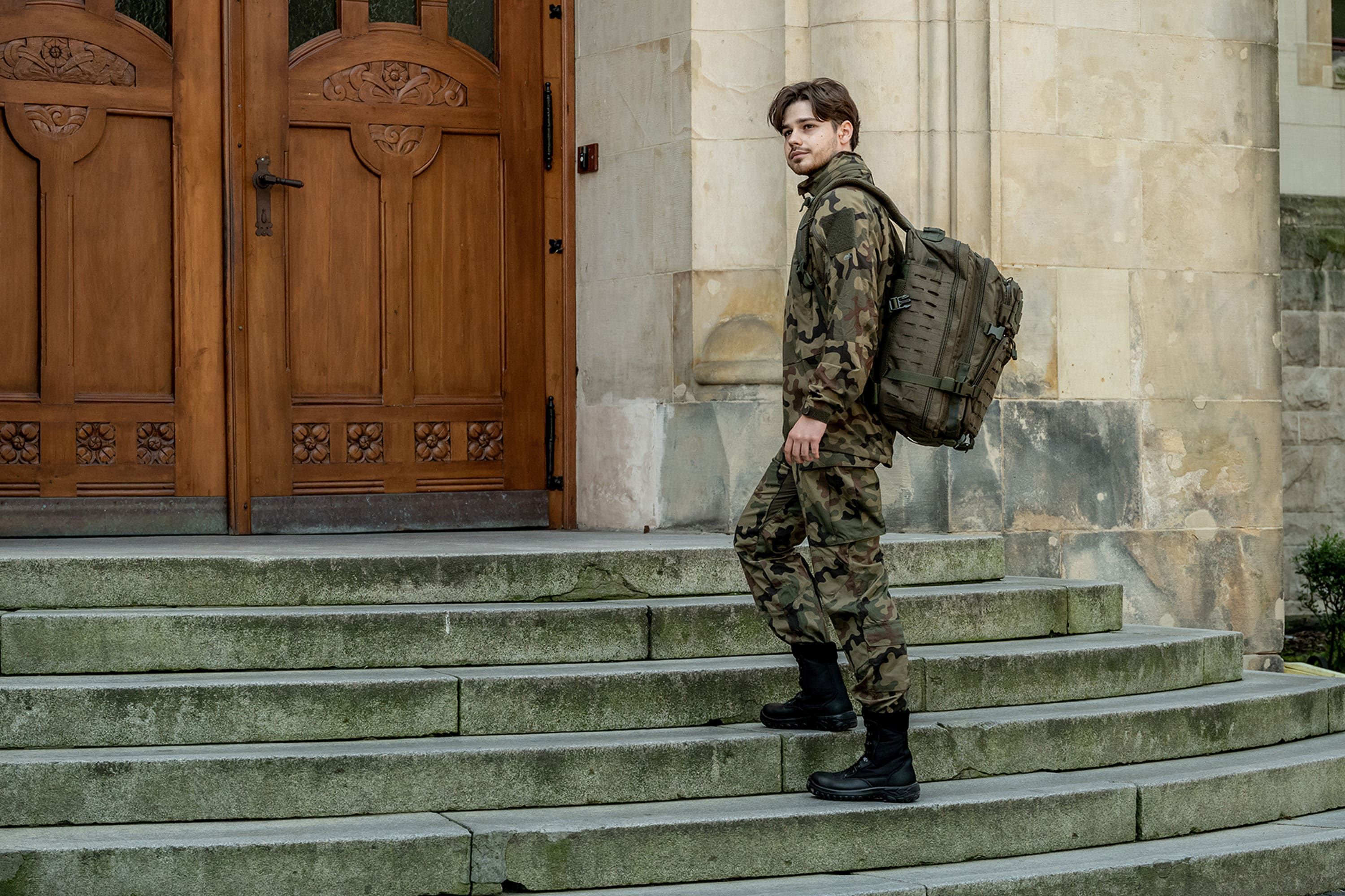 Plecak Mil-Tec Assault Pack Laser Cut Large 36 l - Olive