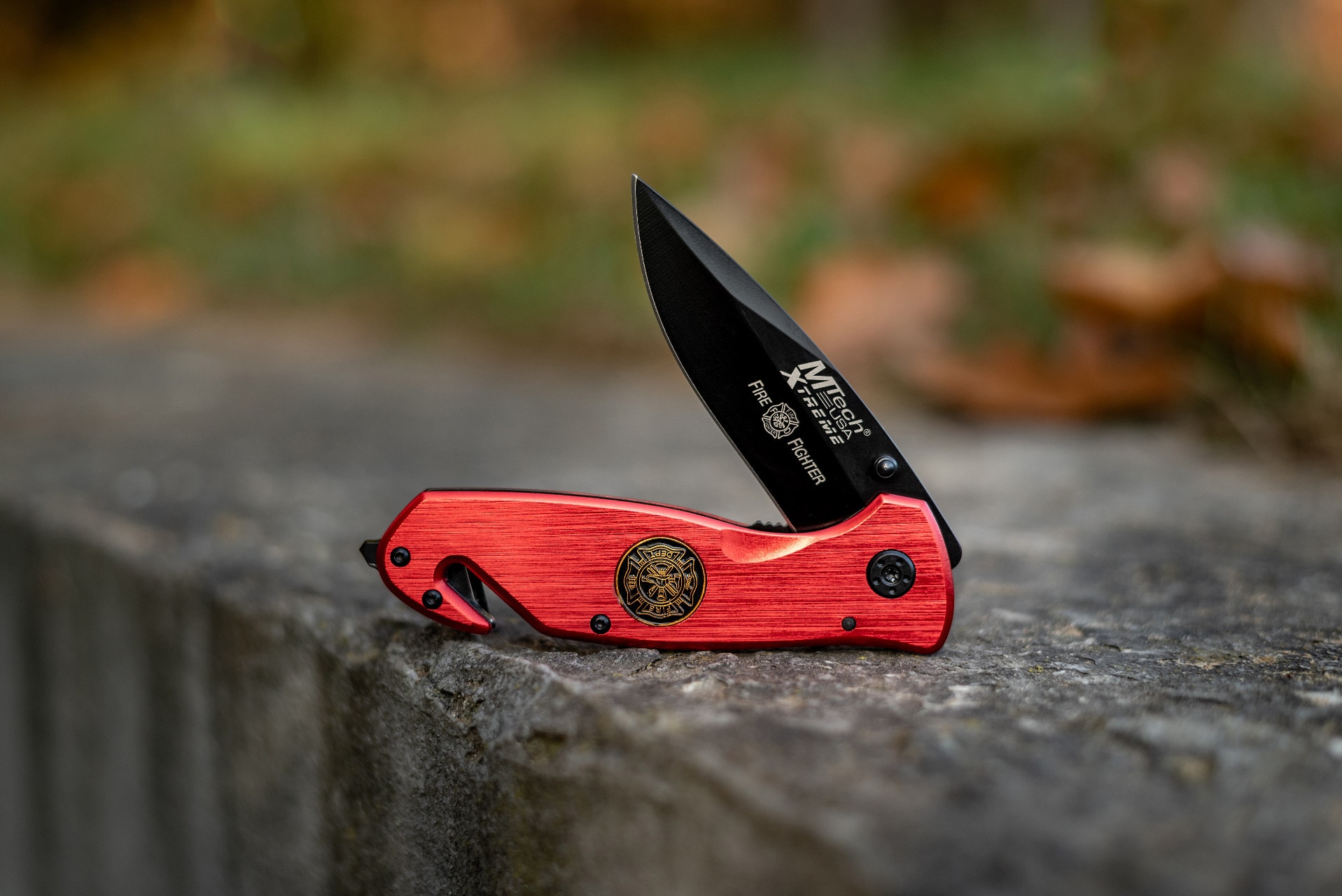 Складаний рятувальний ніж Master Cutlery Firefighter Xtreme