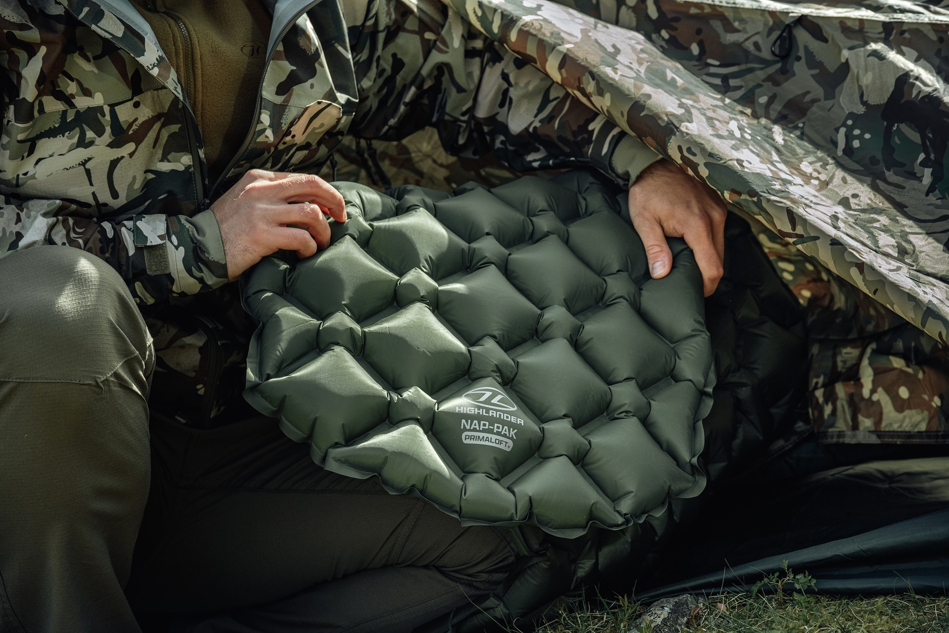 Materac jednoosobowy Highlander Outdoor Nap-Pak Primaloft - Olive