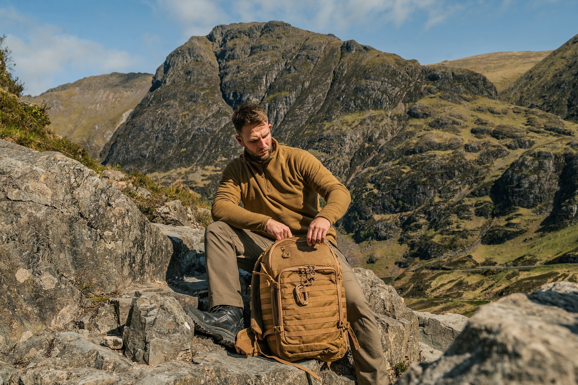 Plecak Highlander Forces Harrier 35 l - Coyote