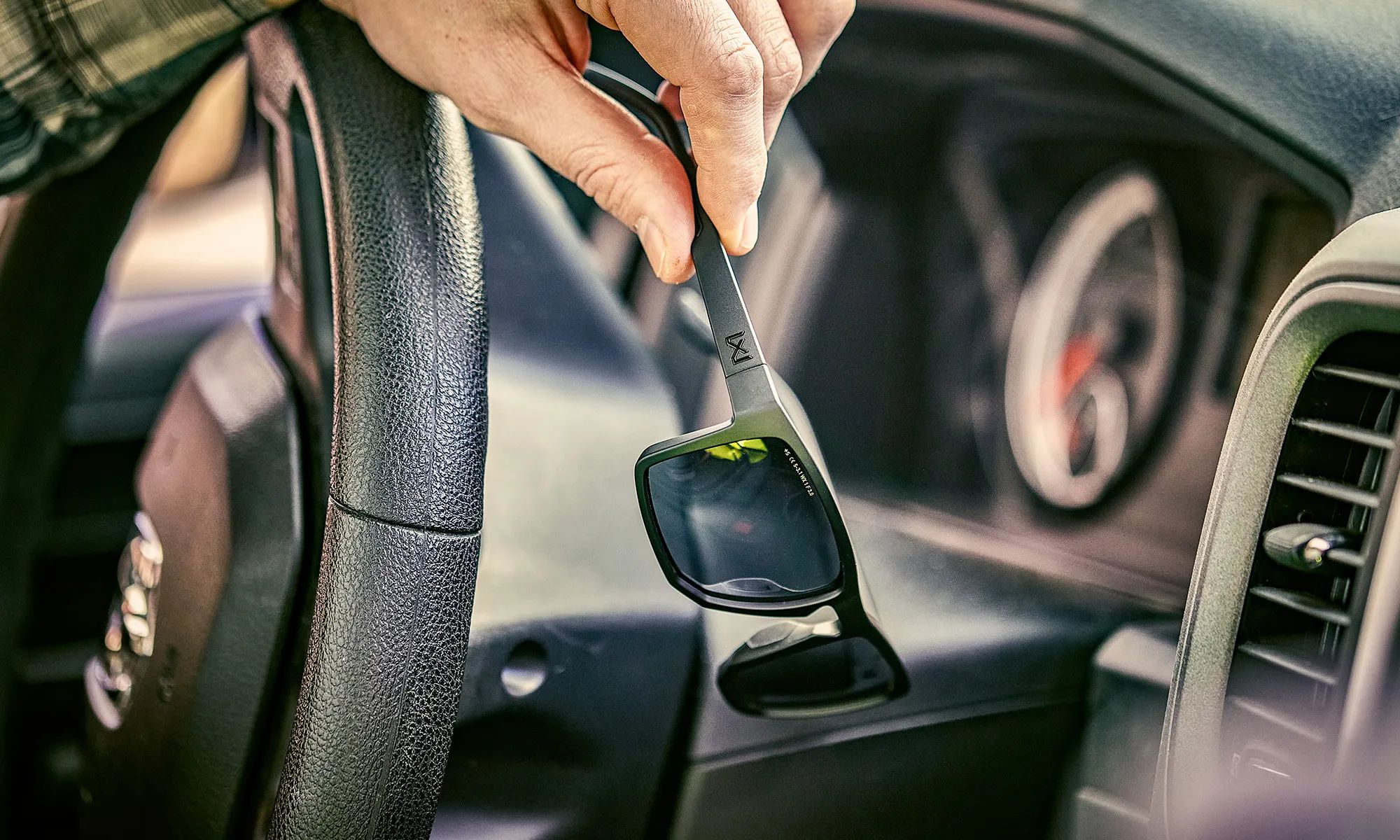 Okulary Wiley X Founder - Captivate Grey/Matte Black