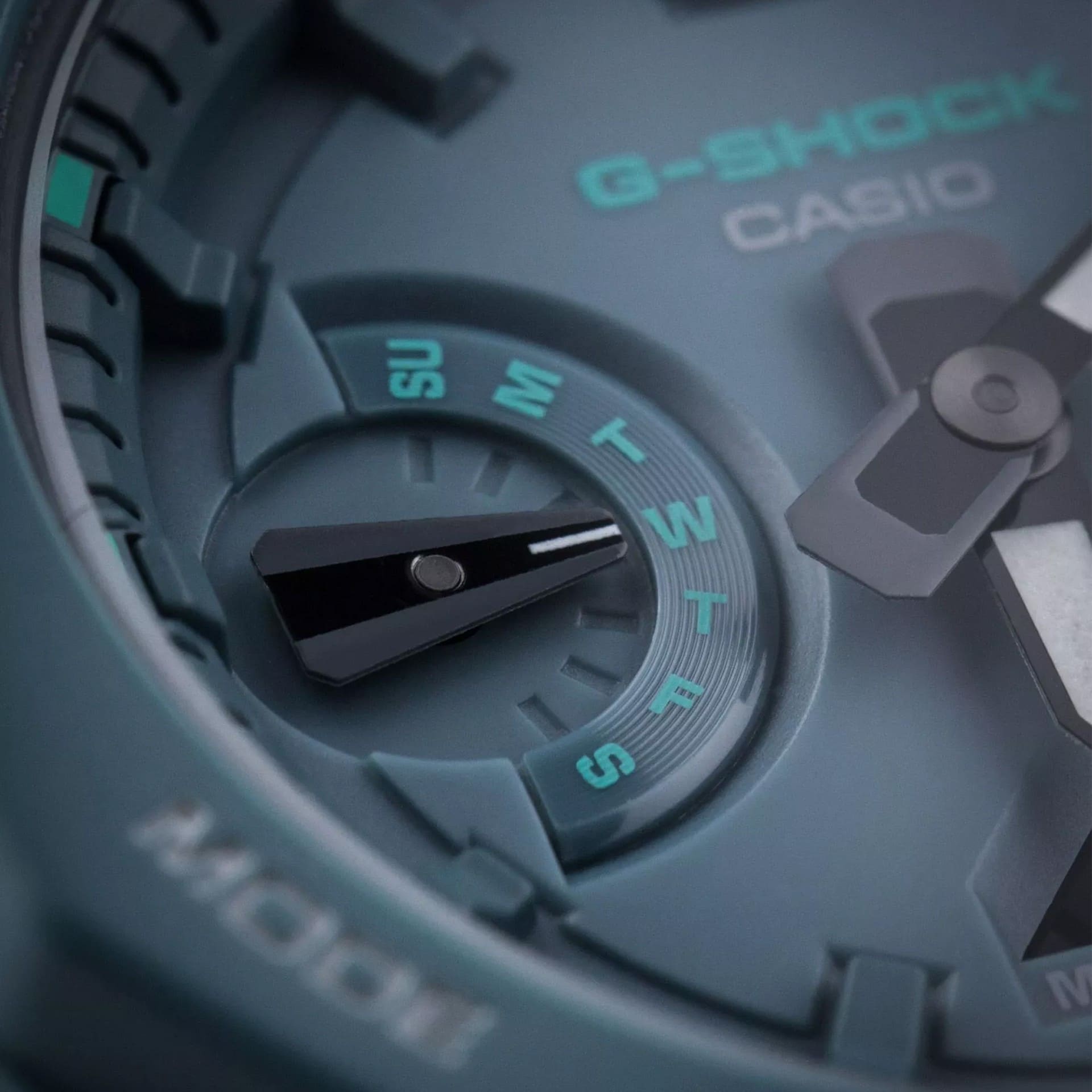 Жіночий годинник Casio Mini GMA-S2100GA-3AER