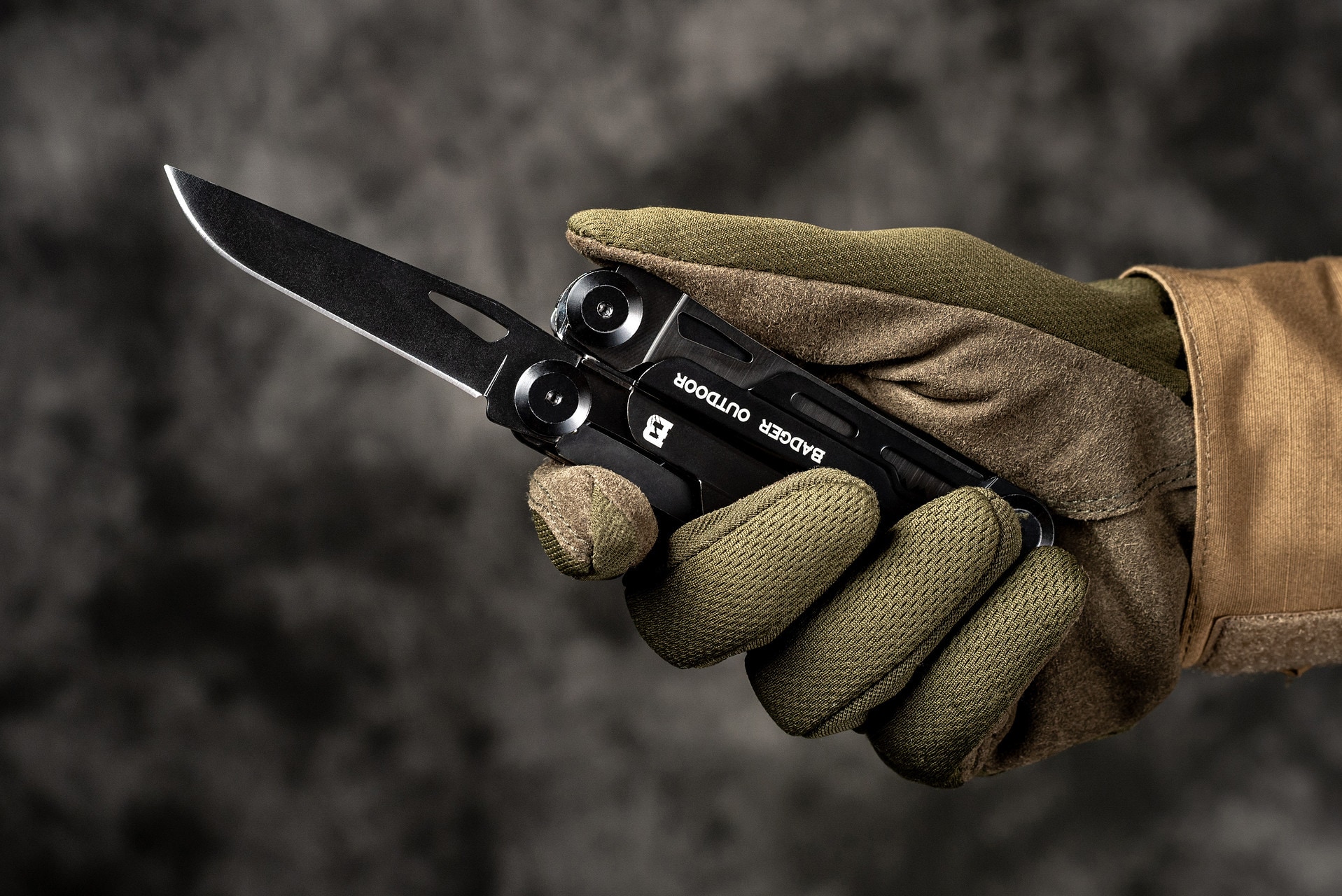 Multitool Badger Outdoor Thorn - Black