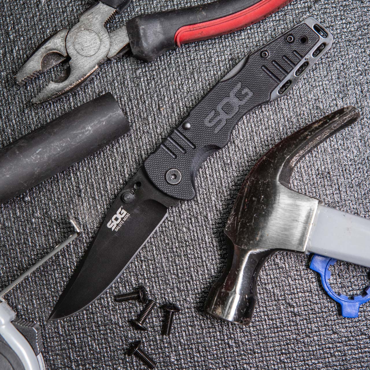 Складаний ніж SOG Salute Mini - Black