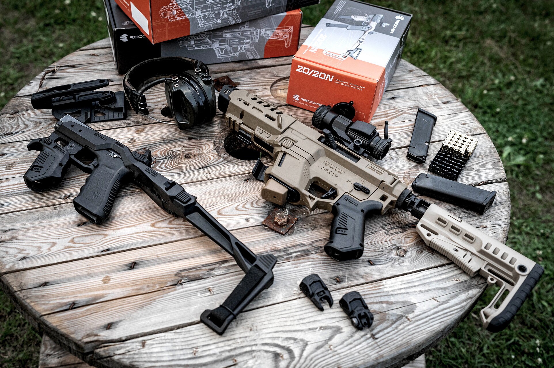 Konwersja Recover Tactical 20/20N Stabilizer Brace Pro Kit + MG9 Grip do pistoletów Glock - Black