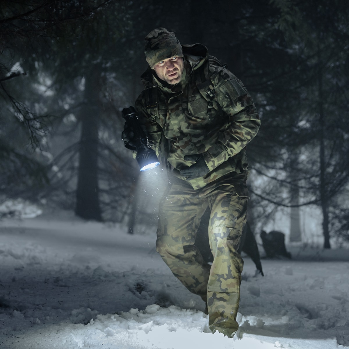 Latarka akumulatorowa Olight X9R Marauder - 25000 lumenów