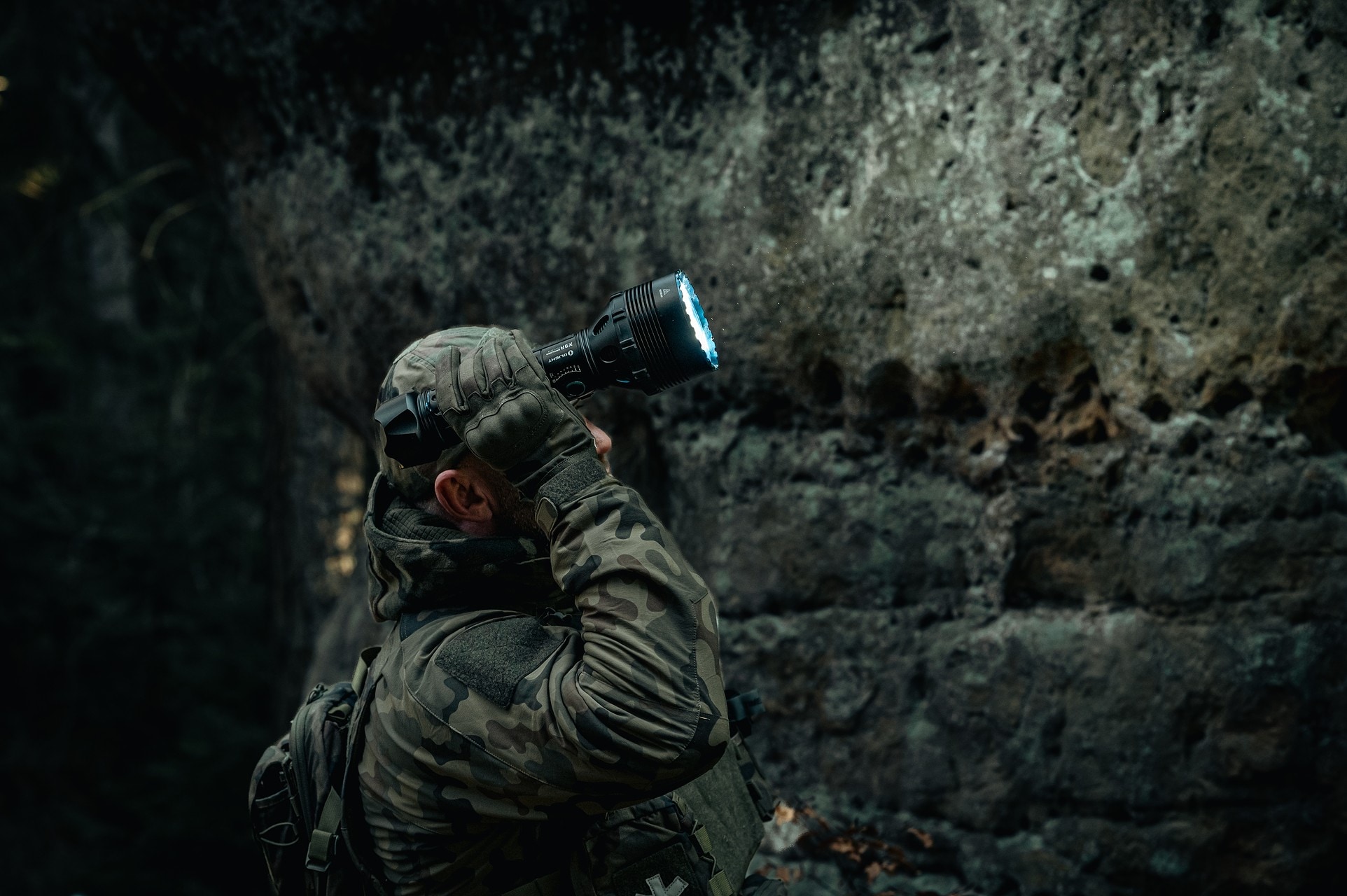 Latarka akumulatorowa Olight X9R Marauder - 25000 lumenów