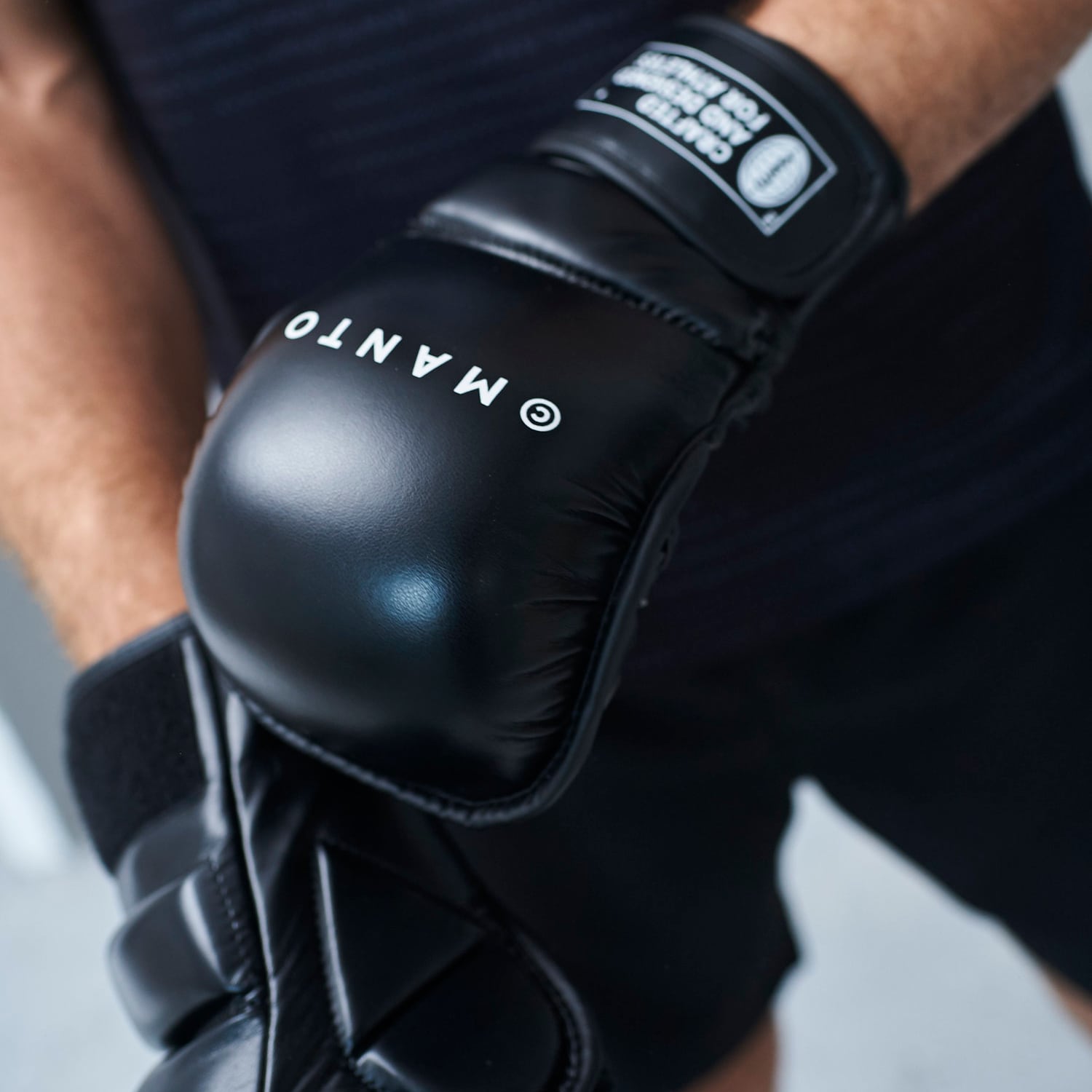 Рукавиці для MMA Manto Impact Sparring - Чорні