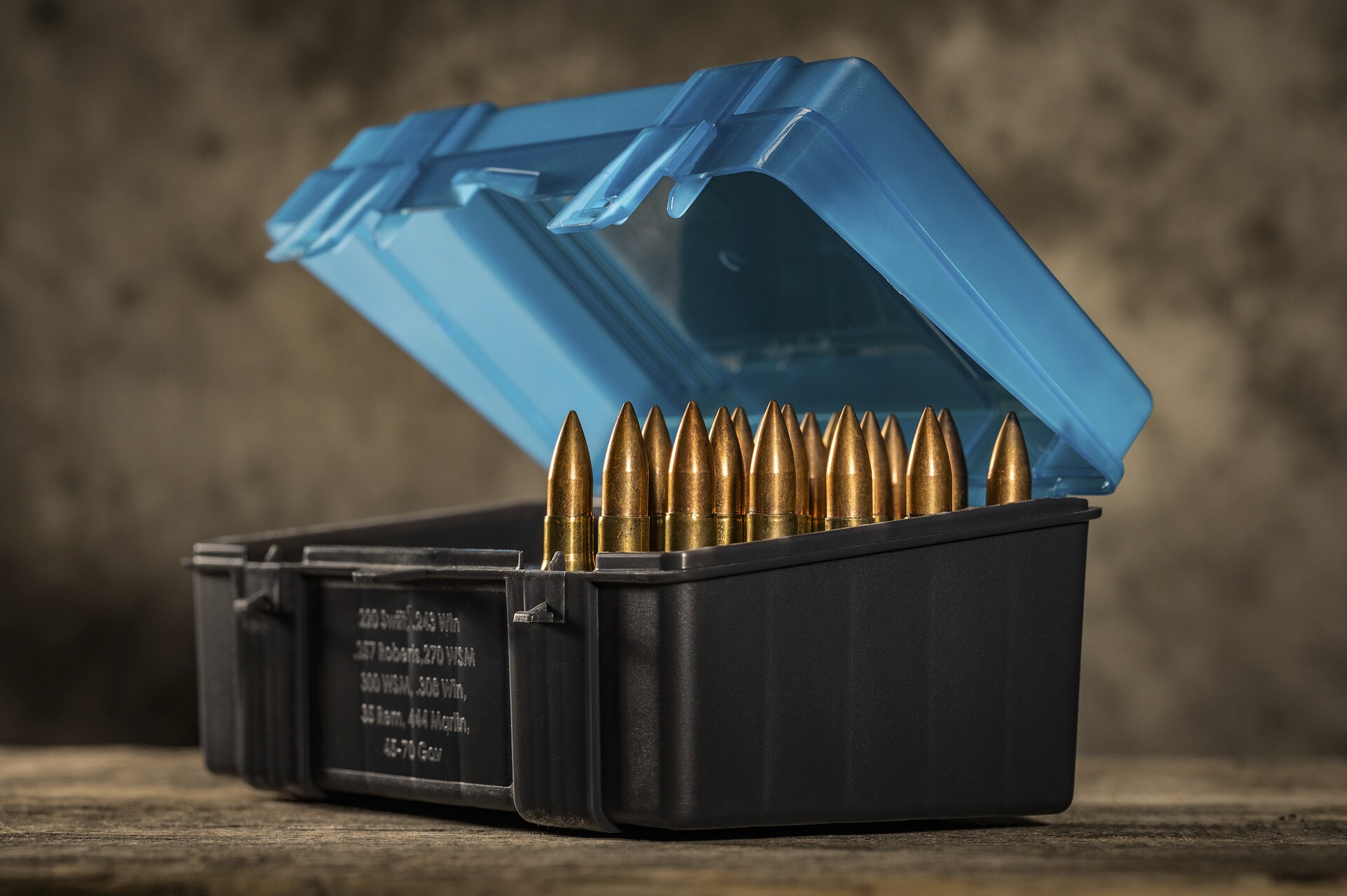 Ящик для боєприпасів Plano кал. 308W 50 шт. - Dark Grey/Transparent Blue