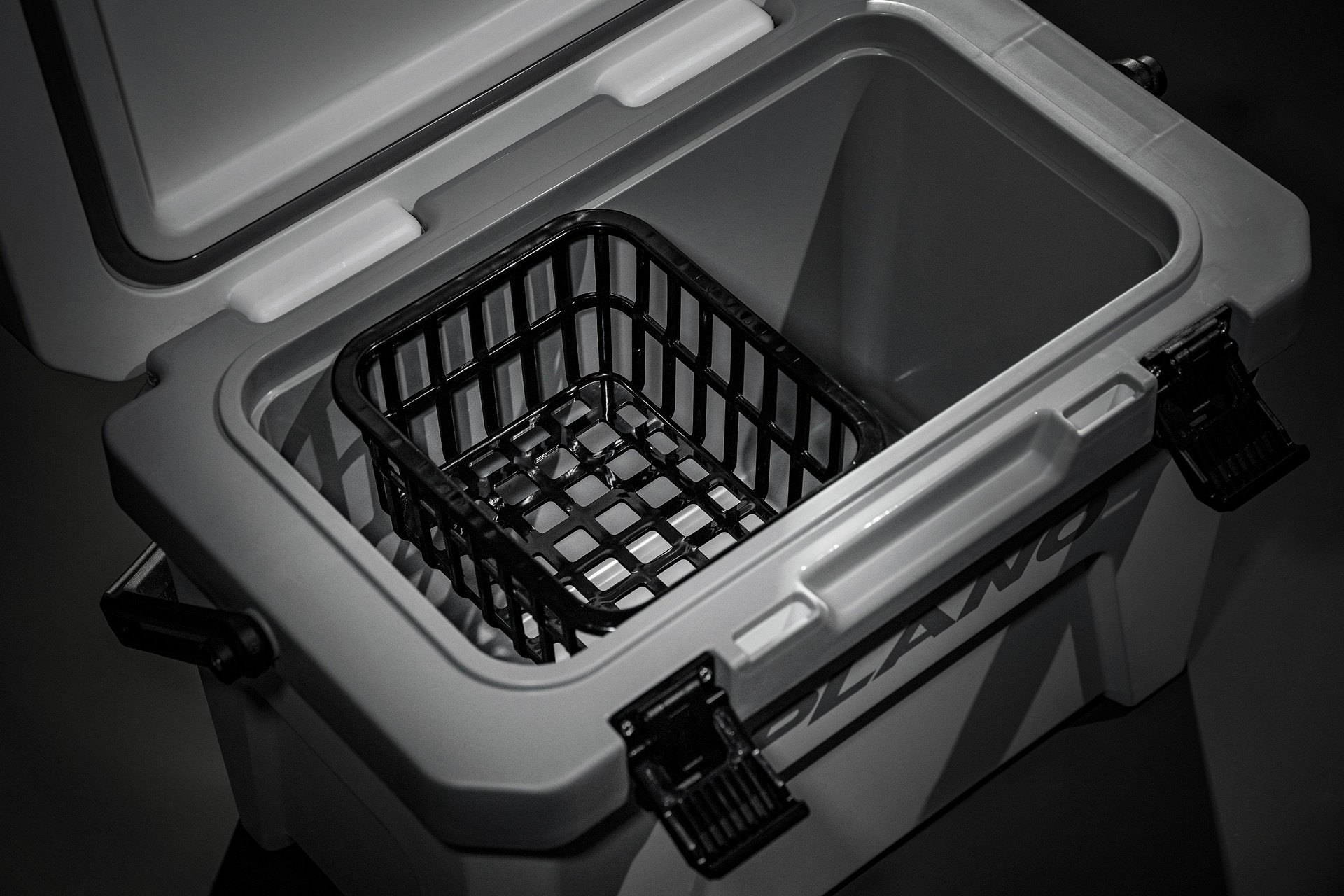 Lodówka turystyczna Plano Outdoors Frost Cooler 14 l - White