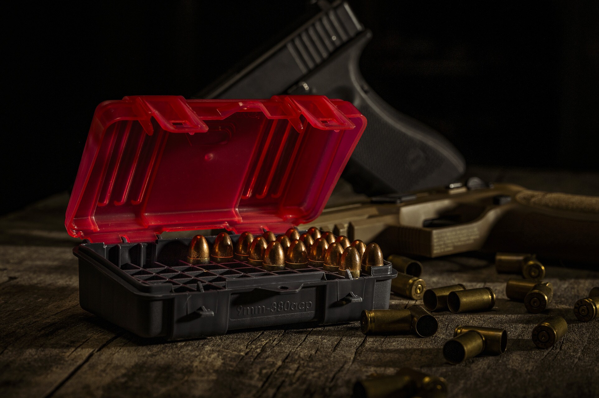 Pudełko amunicyjne Plano kal. 9 mm 50 szt. - Grey/Red