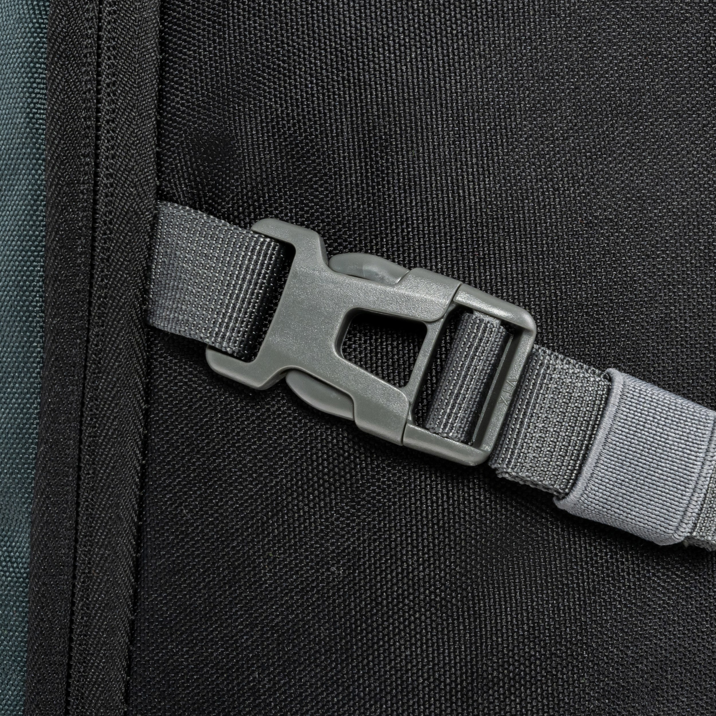 Plecak Alpinus Peyto 22 l - Czarny